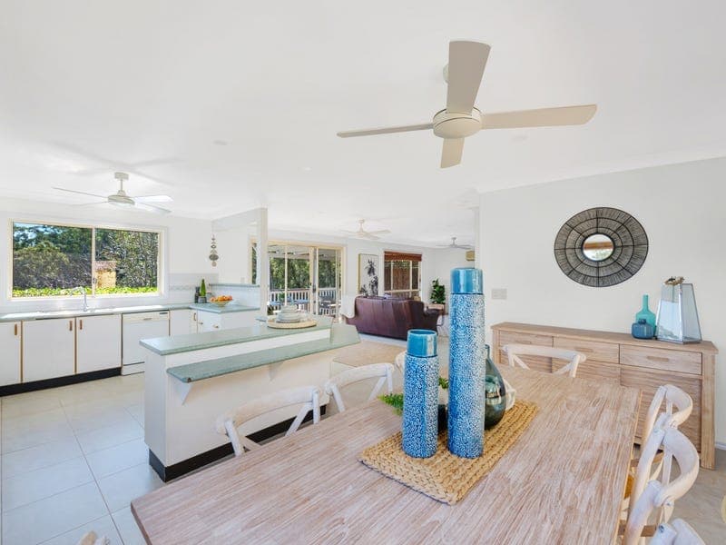 17 Moray Parade, Saratoga, Saratoga - Image 1