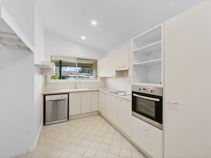102/61 Magnolia Circle, Erina, Erina - Thumbnail 2