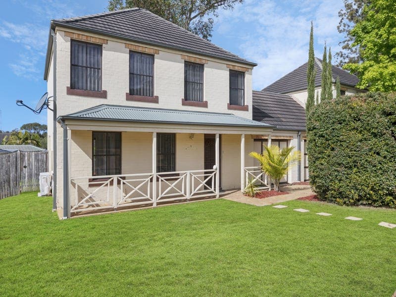 2/12 Hawthorn Place, Mardi, Mardi - Image 1