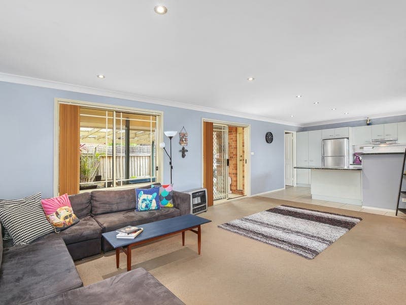 2/6 Jacaranda Avenue, Glenning Valley, Glenning Valley - Image 1