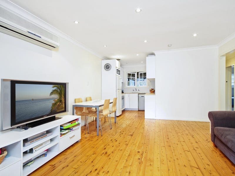 4 Toorak Avenue, Erina, Erina - Thumbnail 2