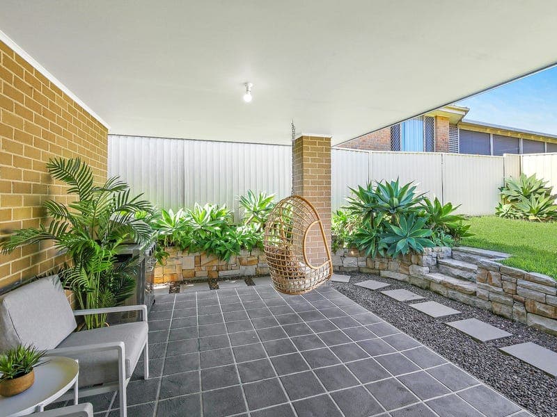 31 Farrier Crescent, Hamlyn Terrace, Hamlyn Terrace - Thumbnail 3