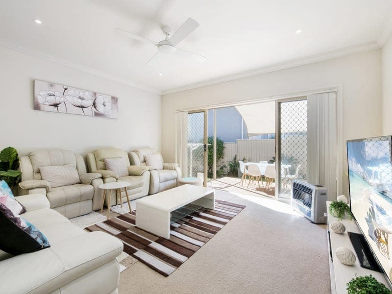 3/12 Jennie Cox Close, Erina, Erina - Thumbnail 2