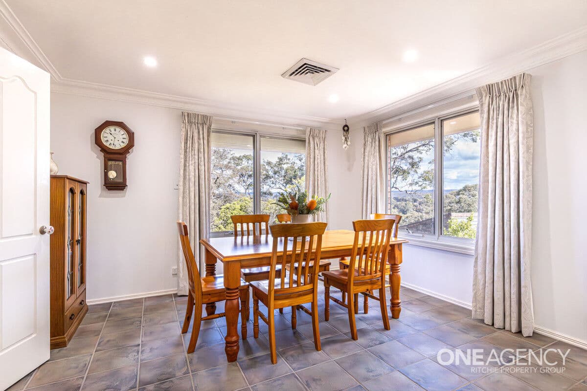 7 Warwick Close, Blaxland, Blaxland - Thumbnail 6