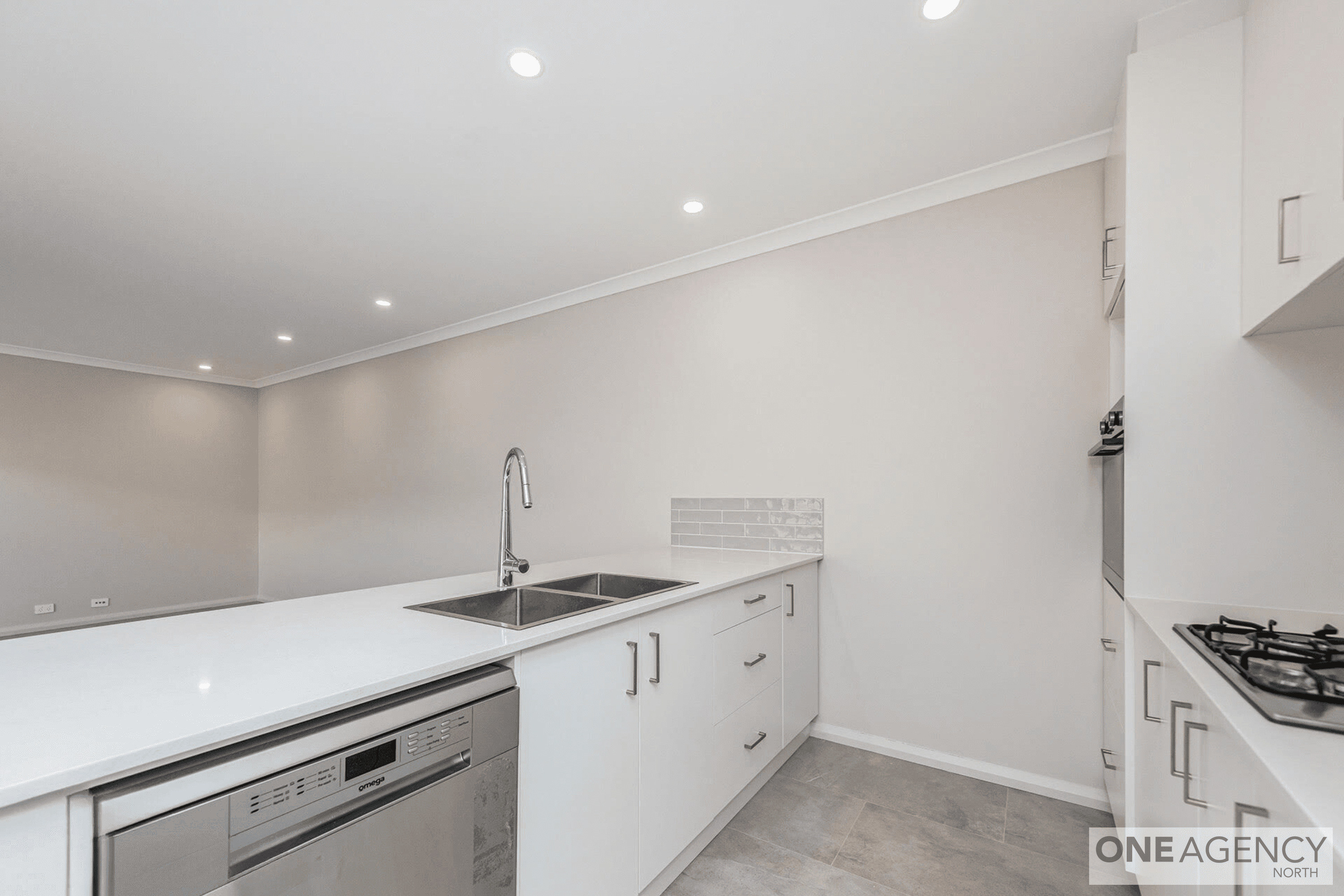 37 Cedarleaf Grange, Dayton, Dayton - Thumbnail 2