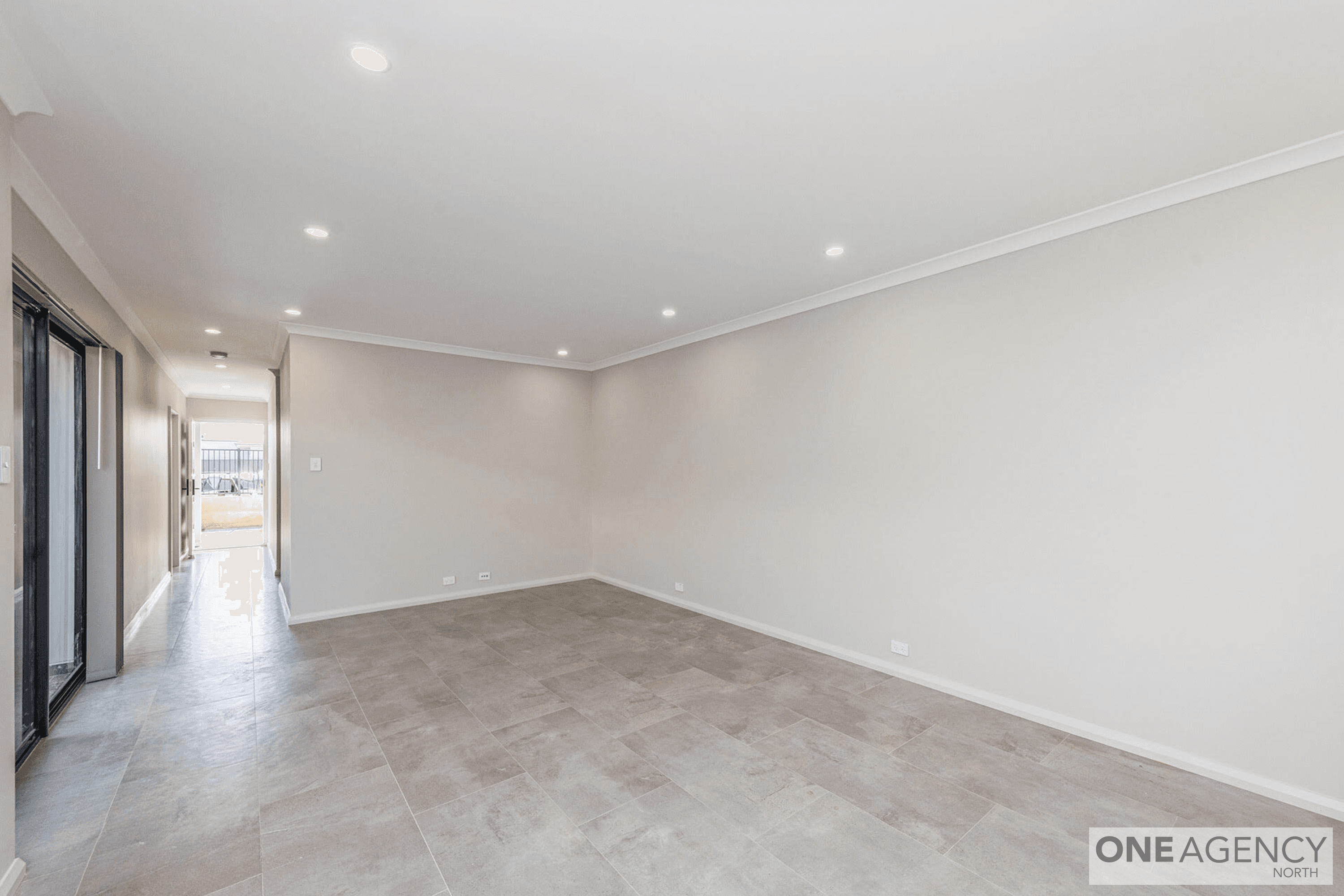 37 Cedarleaf Grange, Dayton, Dayton - Thumbnail 5