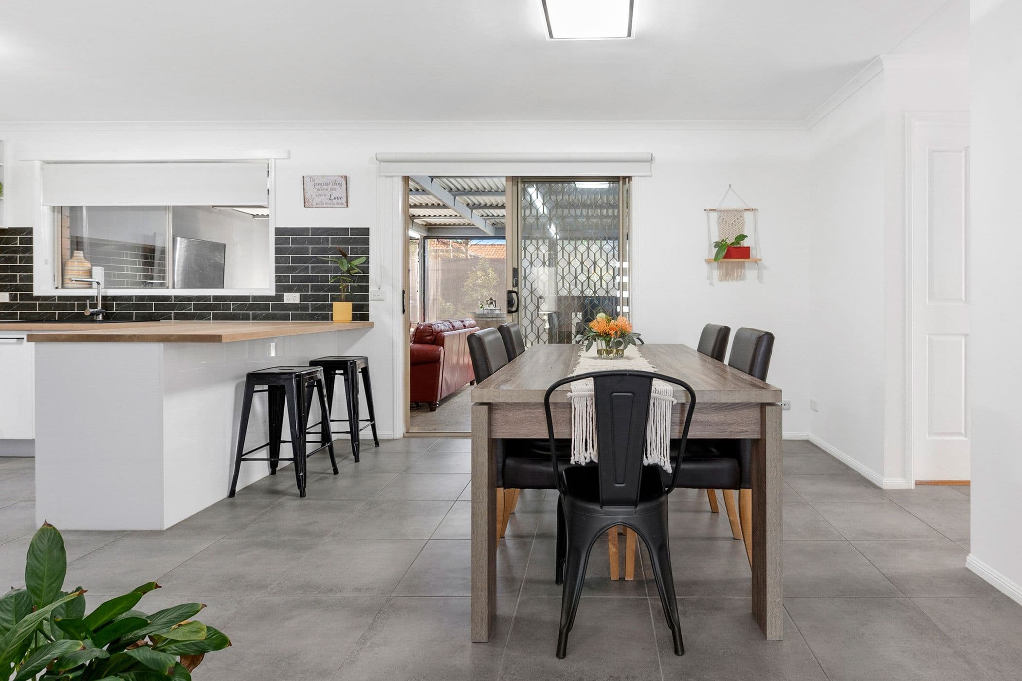 5 Kells Close, Cranbourne East, Cranbourne East - Thumbnail 4