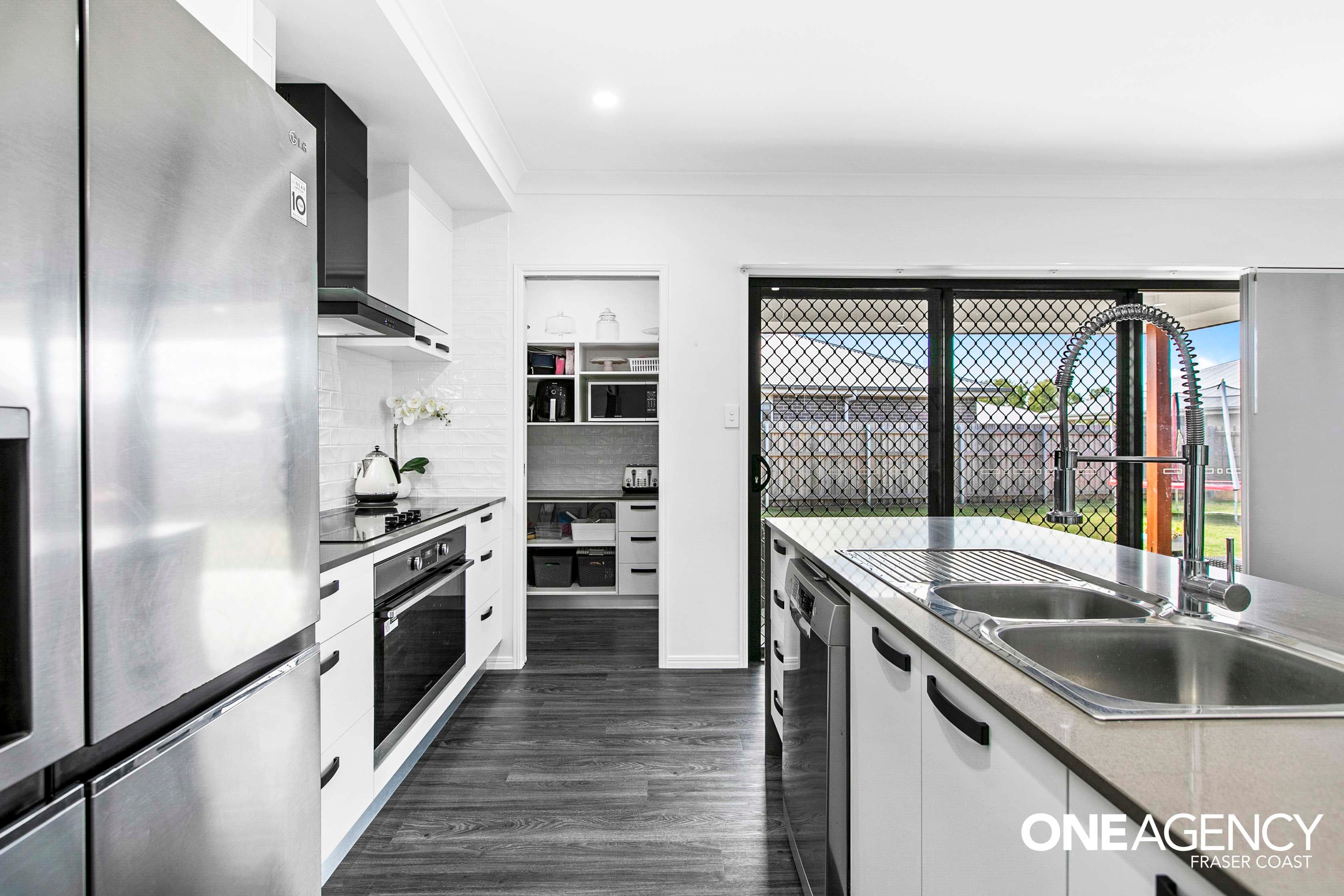 30 Saltair Drive, Eli Waters, Eli Waters - Thumbnail 3