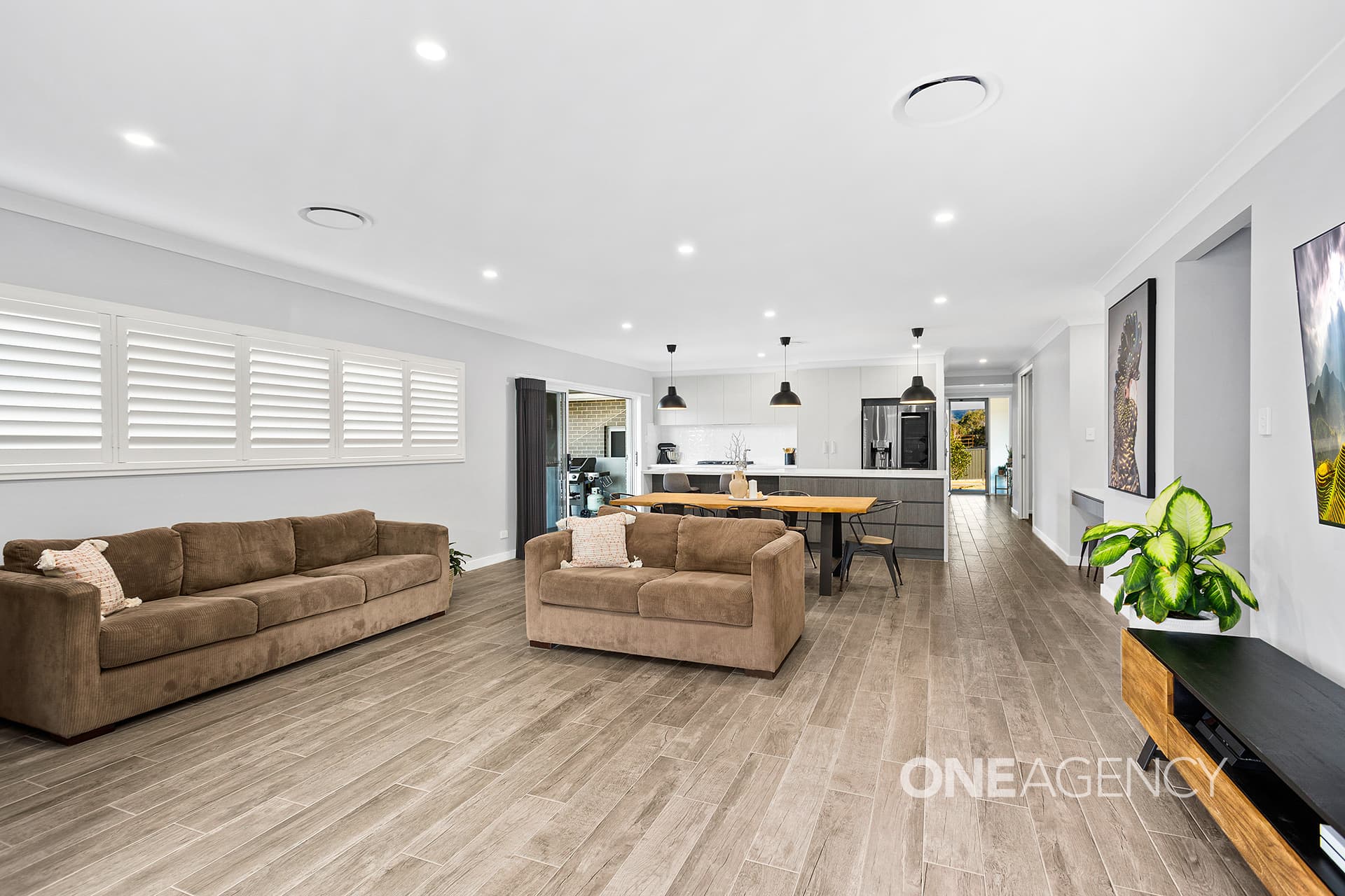 8 Cornfield Road, Calderwood, Calderwood - Thumbnail 4