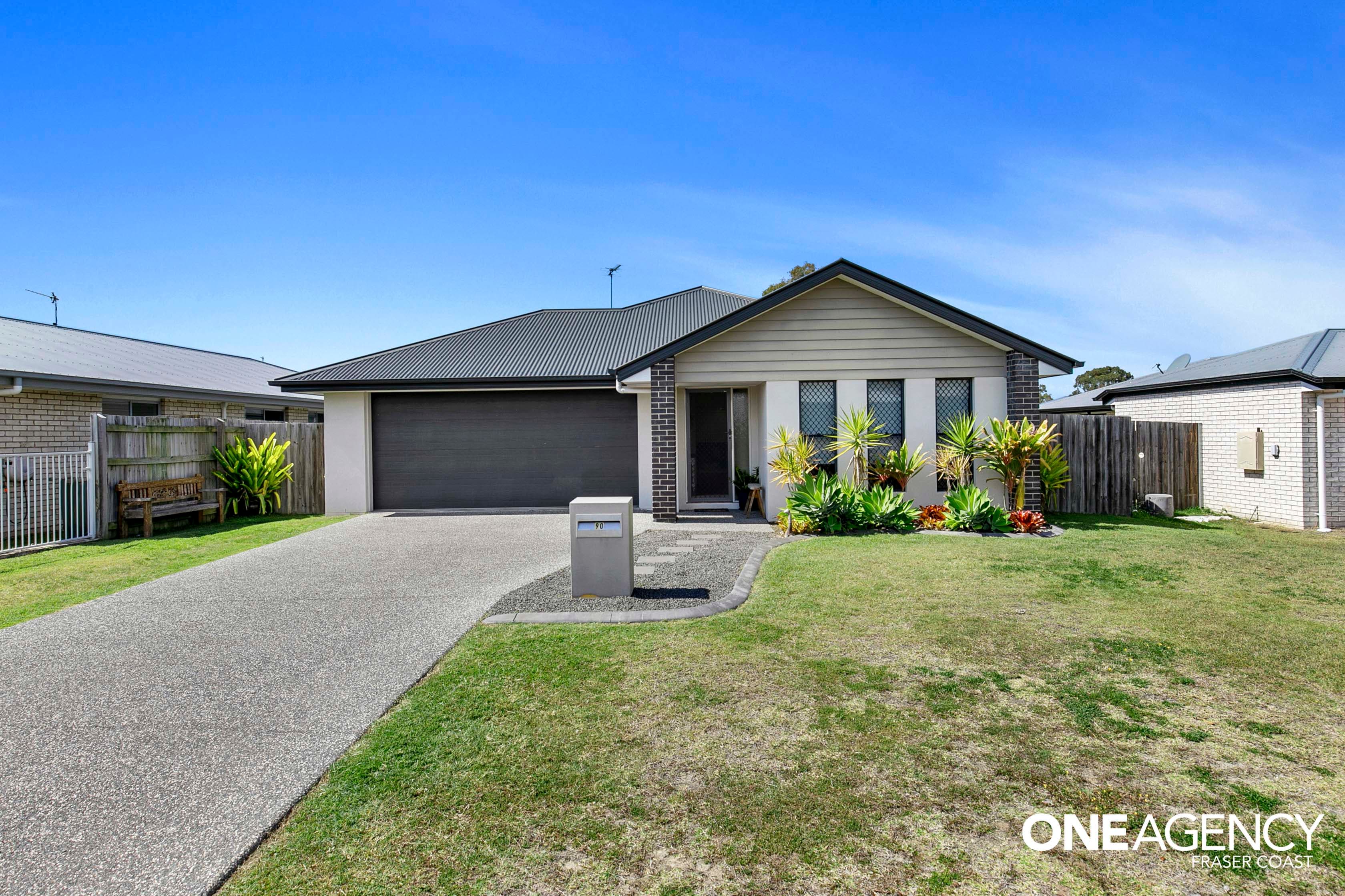 90 Bradman Way, Urangan, Urangan - Image 1