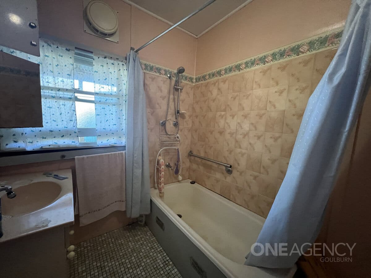 194 Addison Street, Goulburn, Goulburn - Thumbnail 7