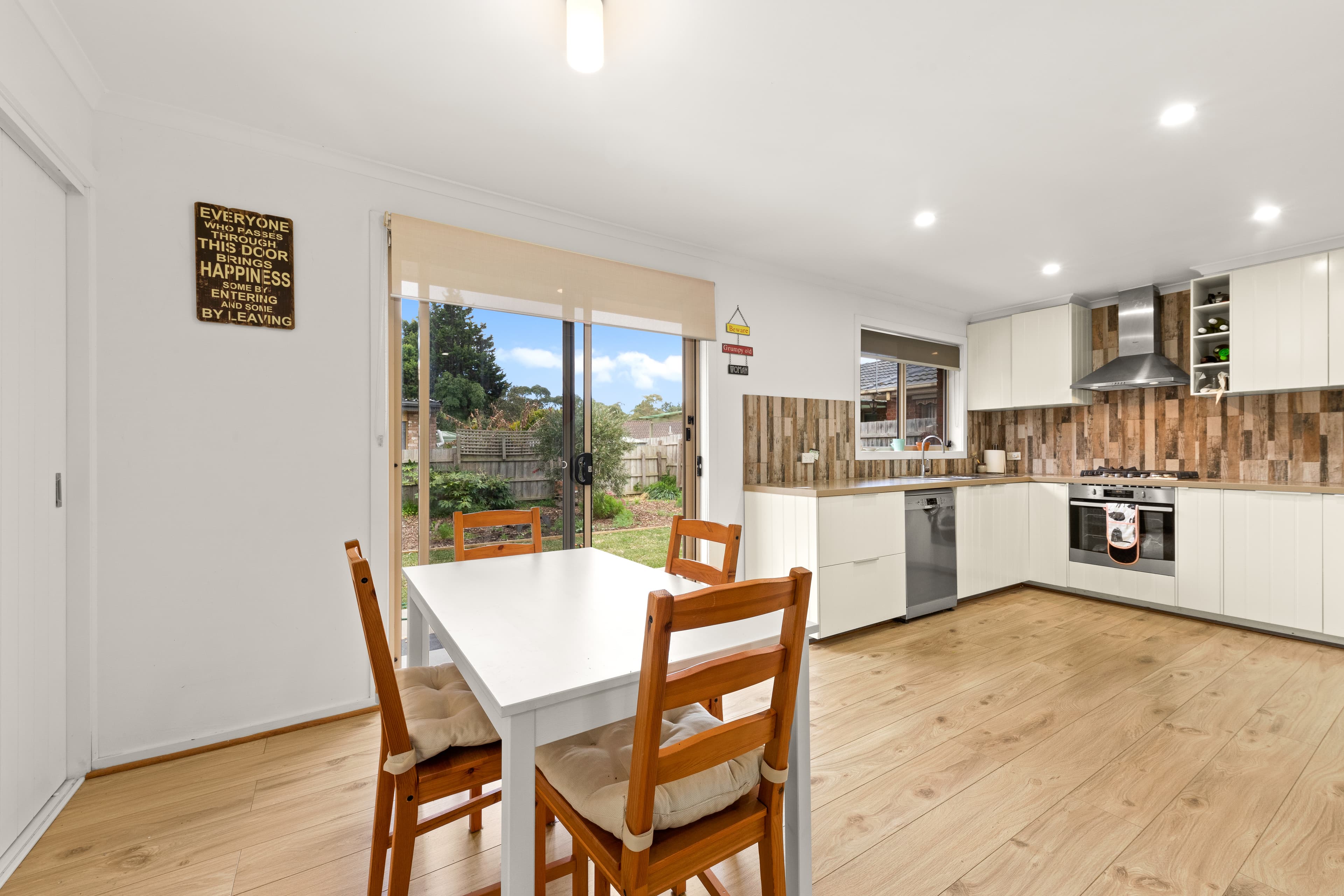 100 Dunsterville Crescent, Frankston, Frankston - Thumbnail 8