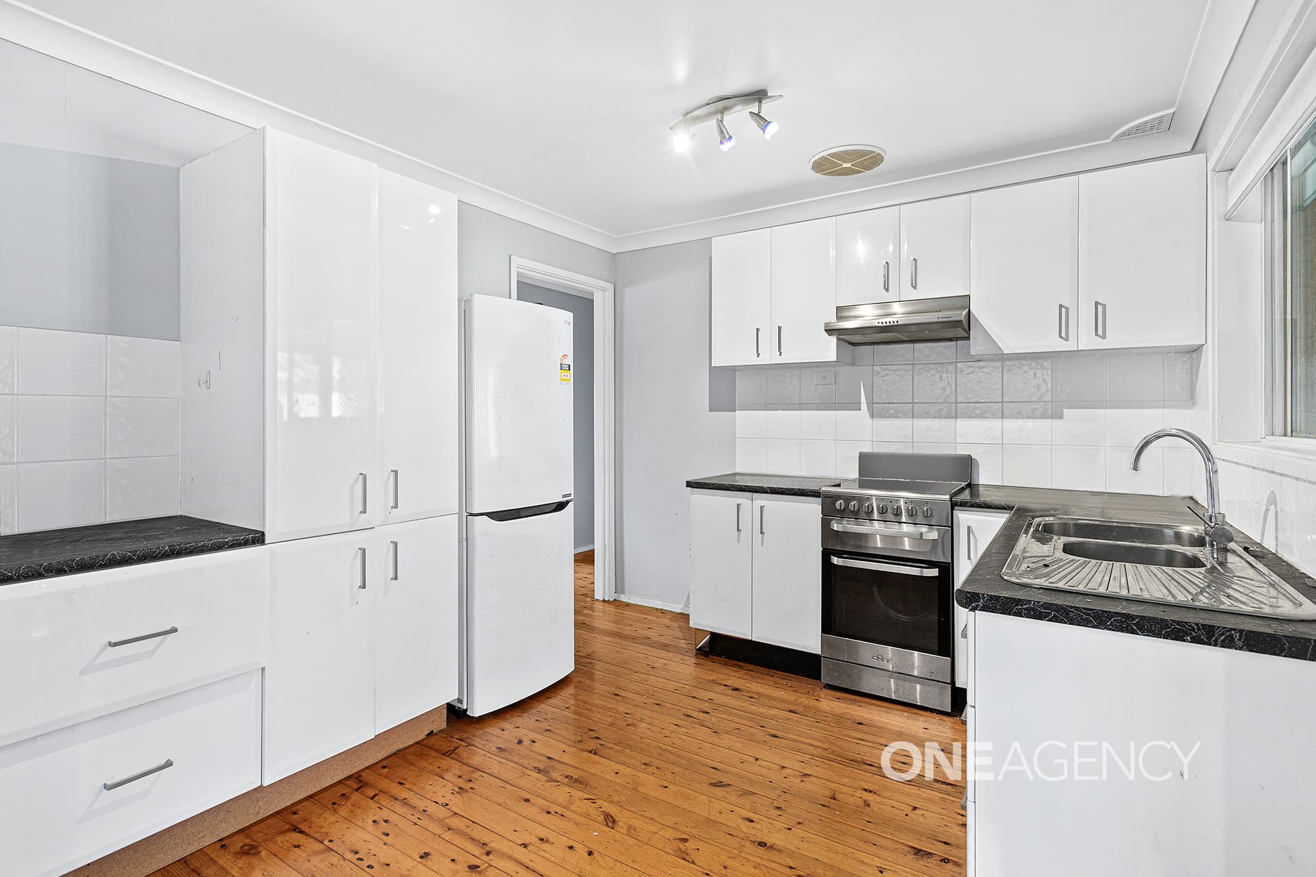 26 Laurel Street, Albion Park Rail, Albion Park Rail - Thumbnail 4