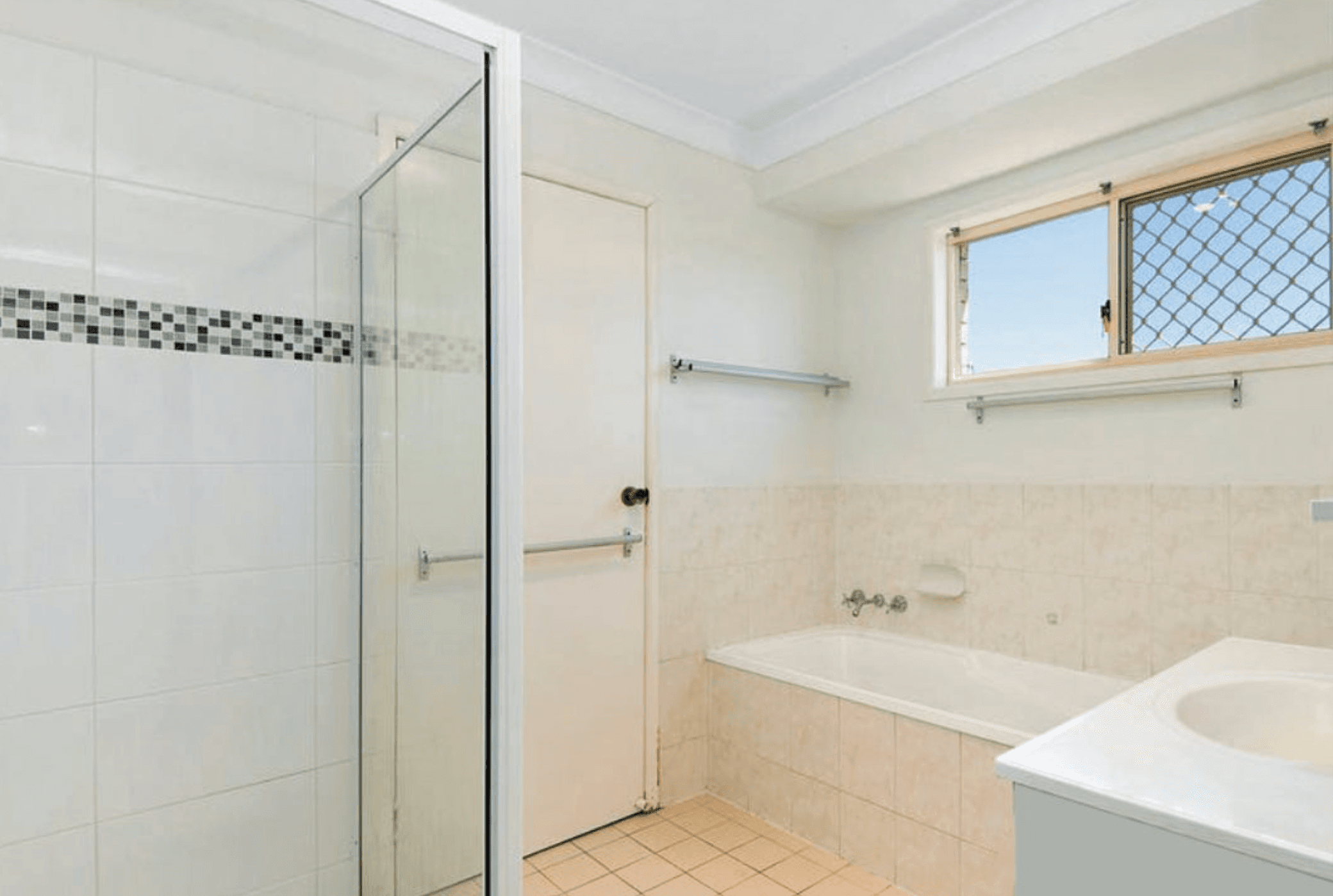 6 Gatland Court, Boronia Heights, Boronia Heights - Thumbnail 5