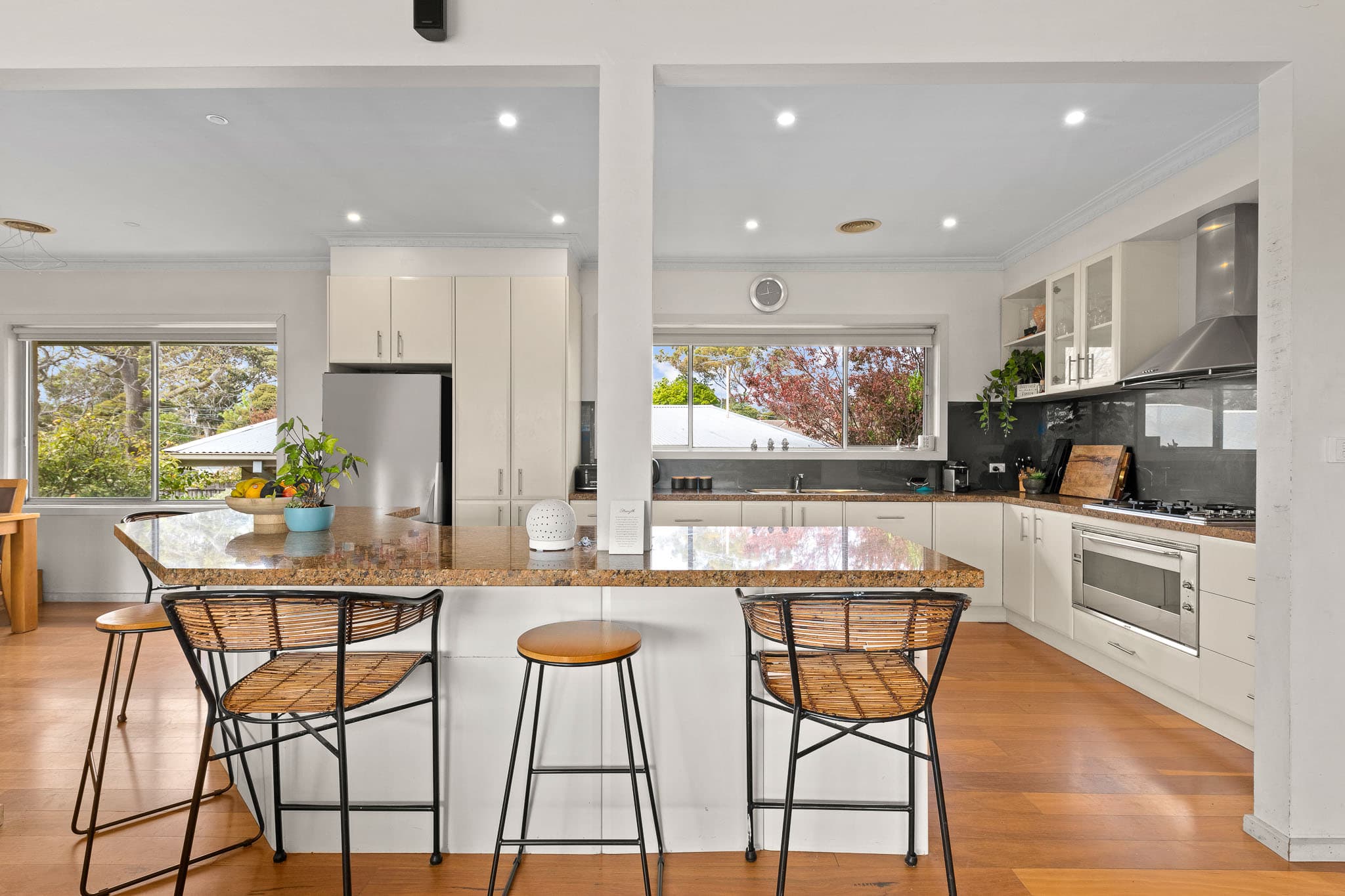 8 Norman Avenue, Frankston South, Frankston South - Thumbnail 4