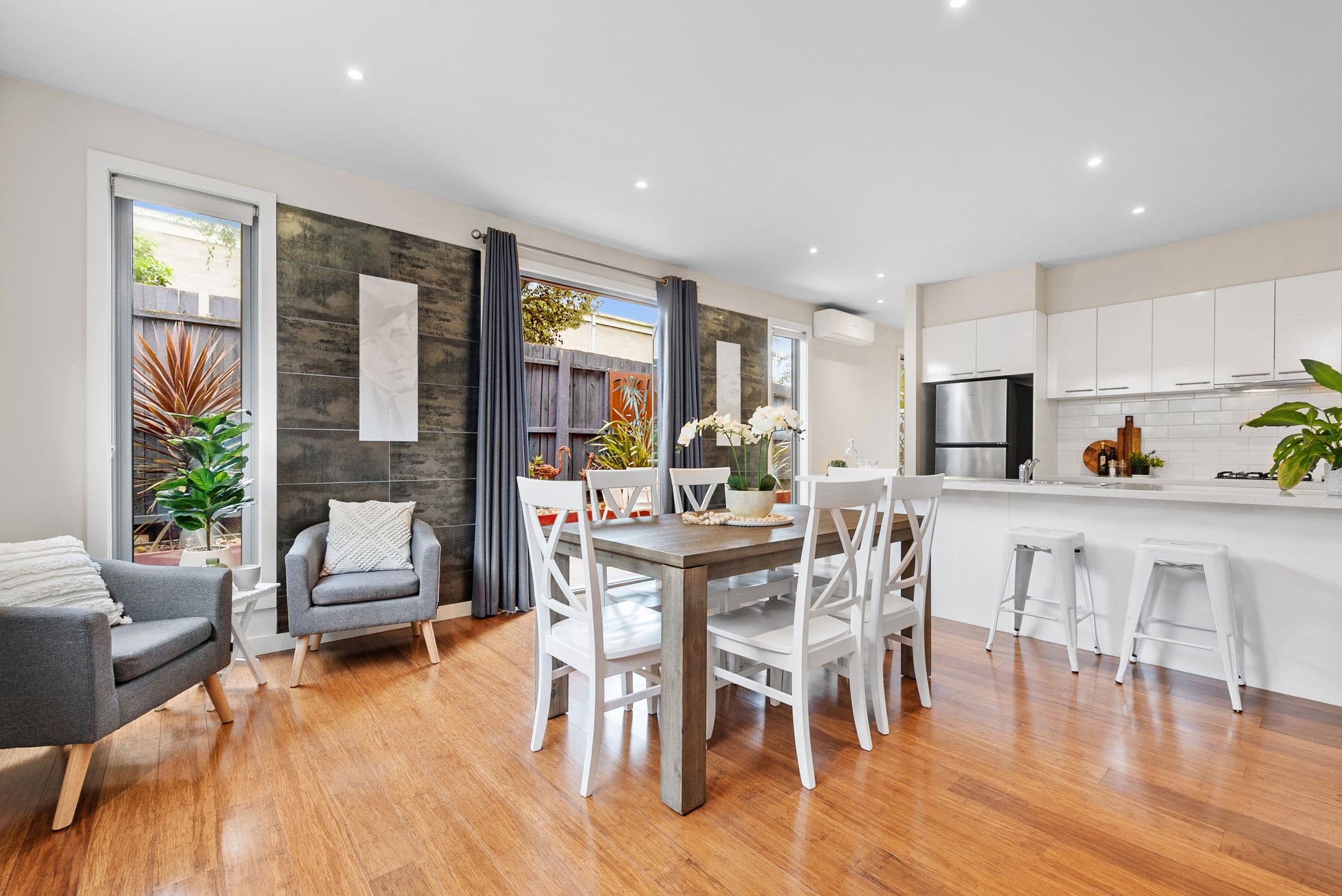 3/6 Grant Road, Somerville, Somerville - Thumbnail 2