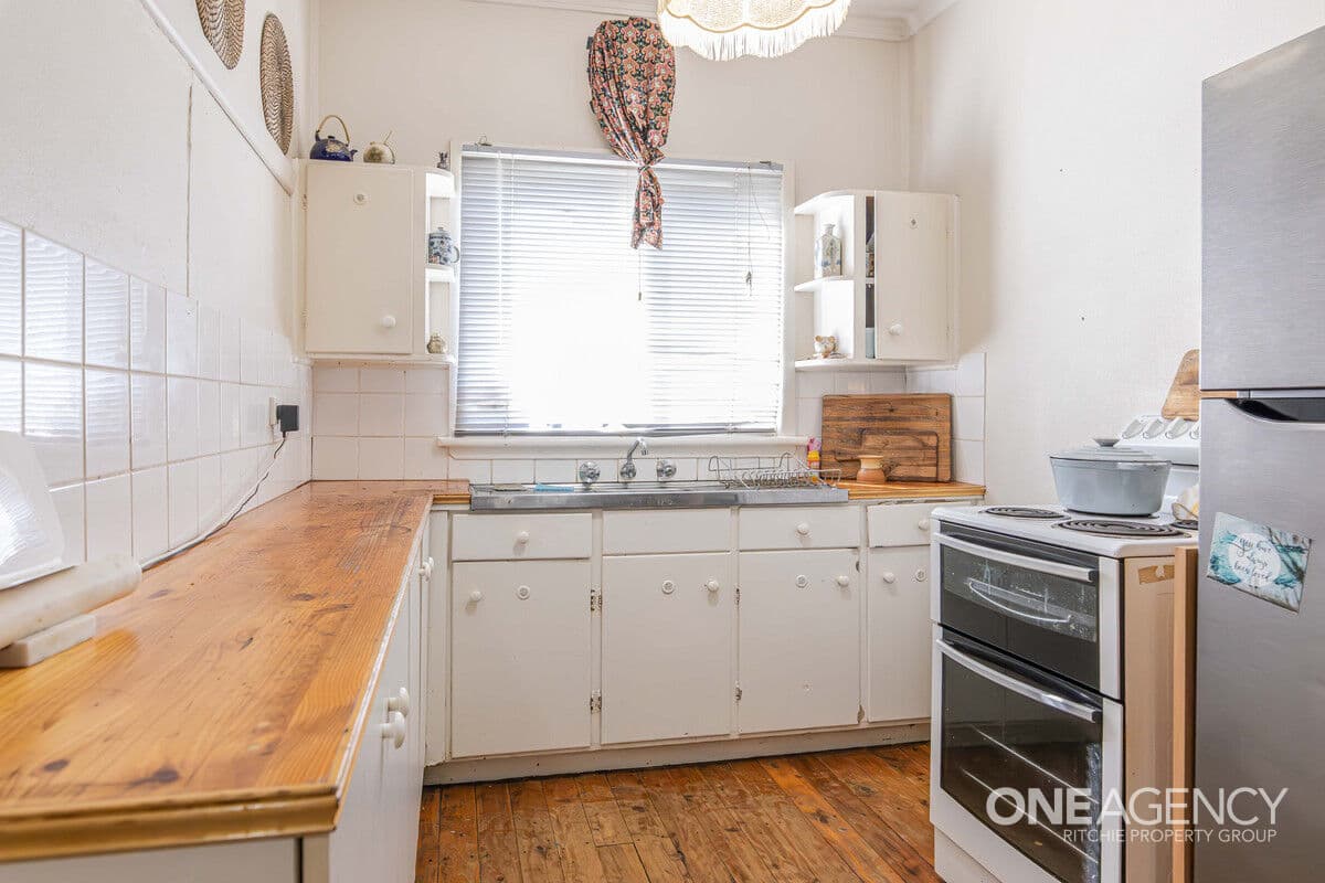25a St Georges Crescent, Faulconbridge, Faulconbridge - Thumbnail 4
