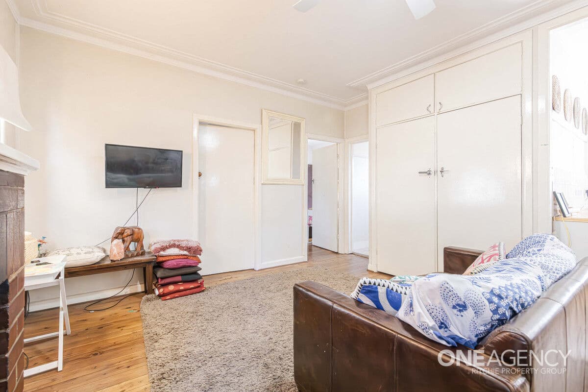 25a St Georges Crescent, Faulconbridge, Faulconbridge - Thumbnail 5