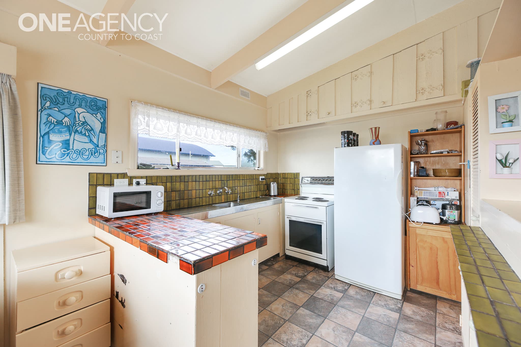 17 Dunvegan Crescent, Surf Beach, Surf Beach - Thumbnail 5