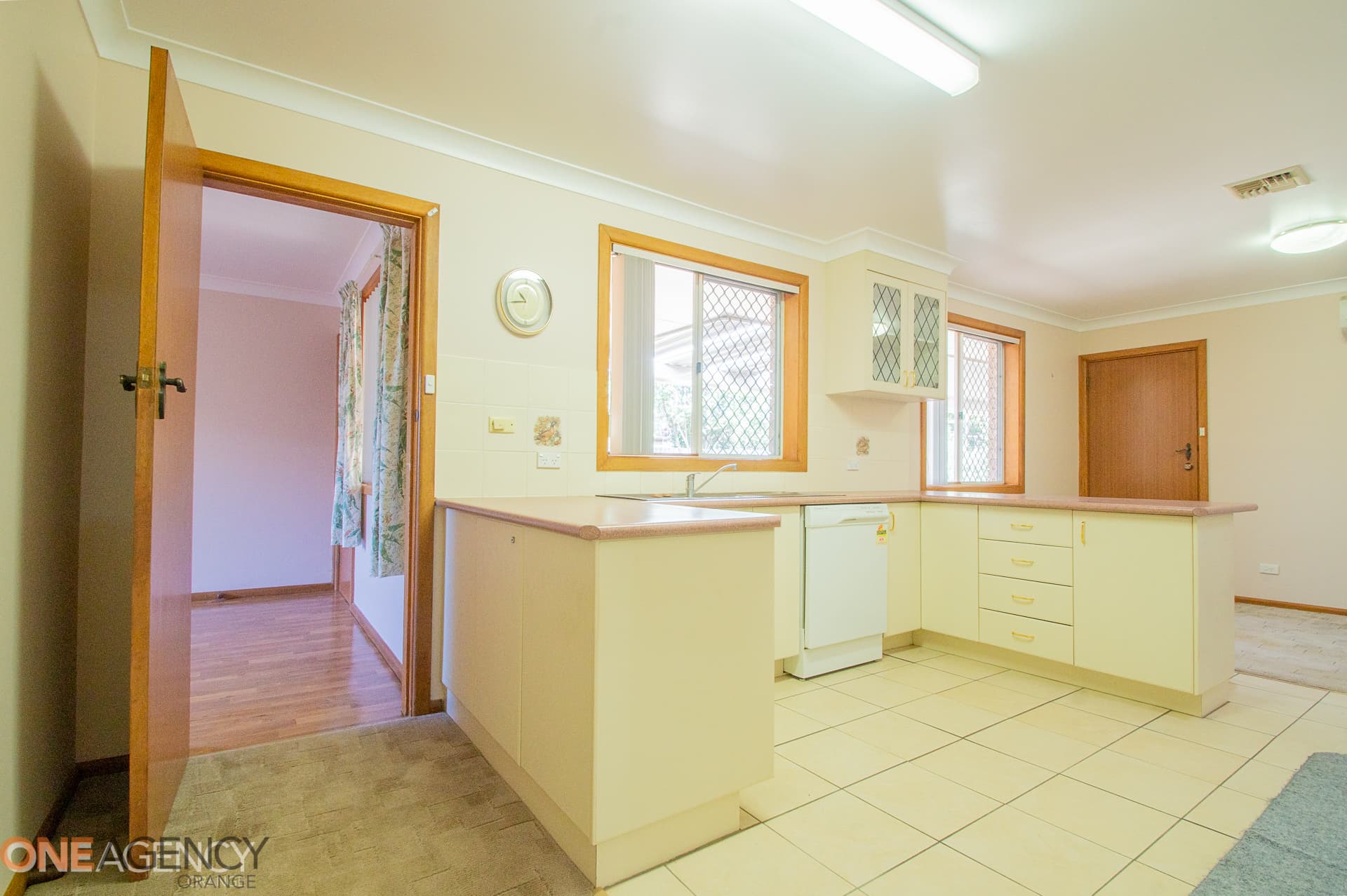 13 Mangowa Close, Orange, Orange - Thumbnail 8