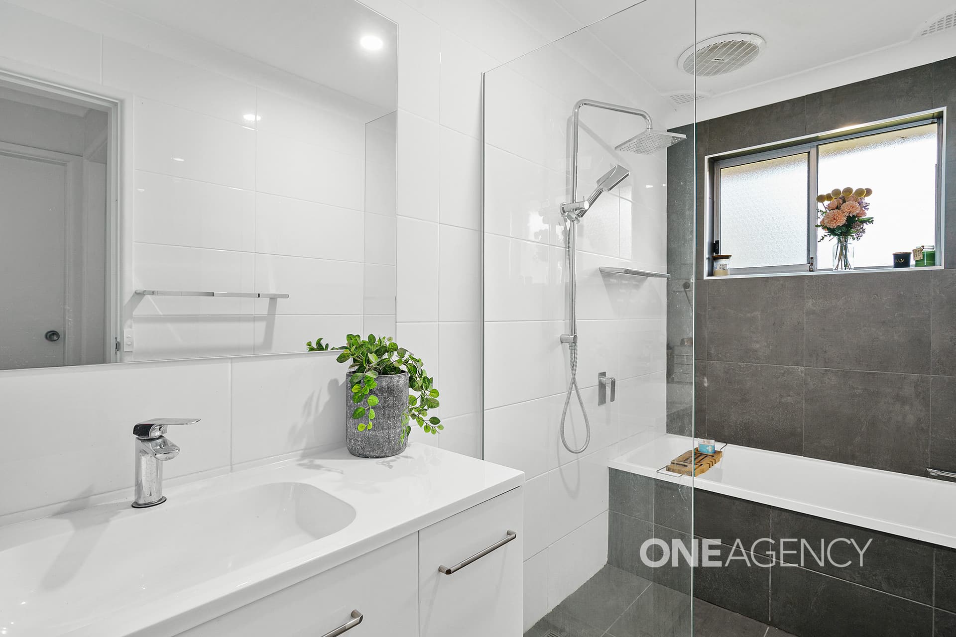 2 Castle Glen, North Nowra, North Nowra - Thumbnail 3