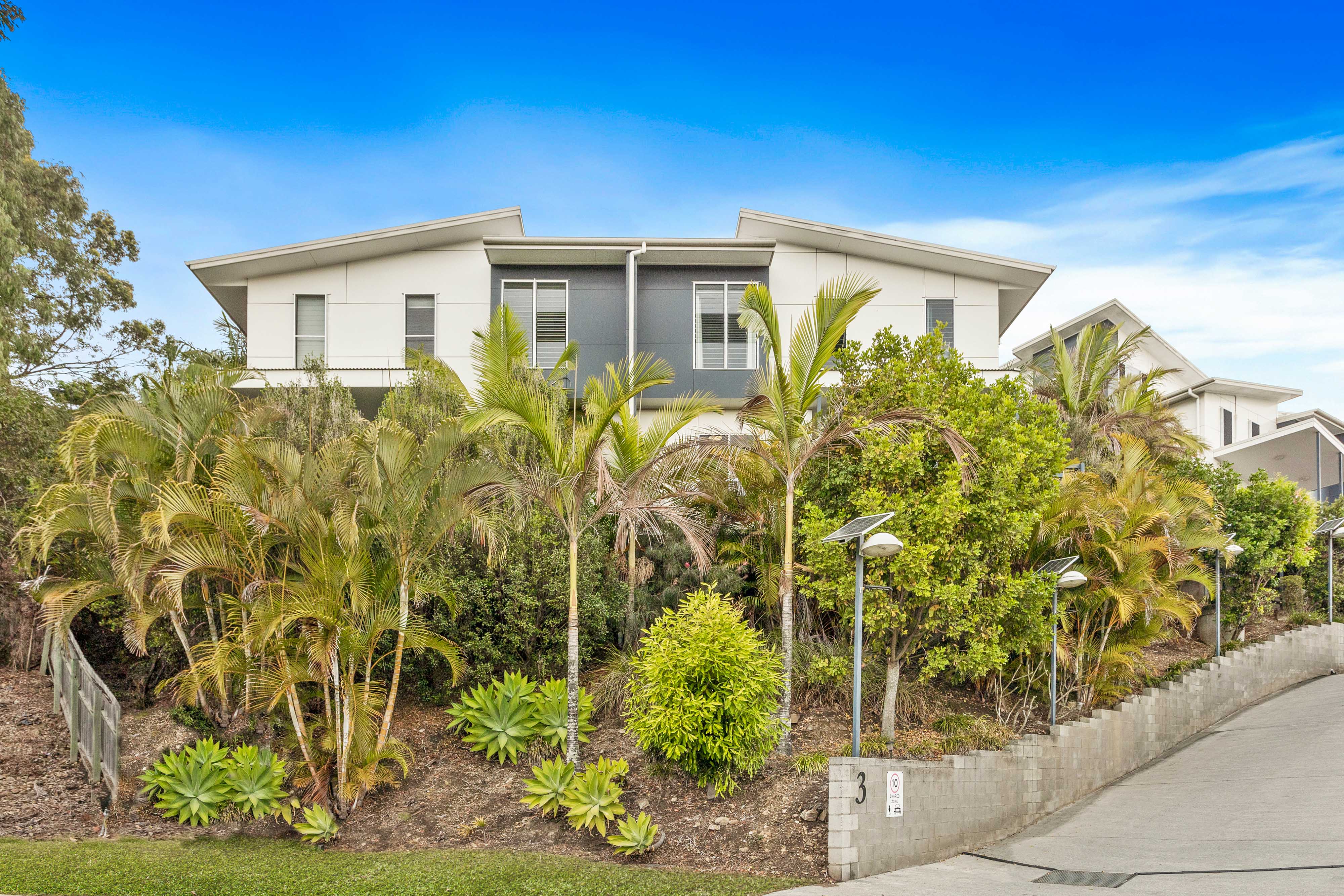 7/3 Mieke Court, Burleigh Heads, Burleigh Heads - Image 1