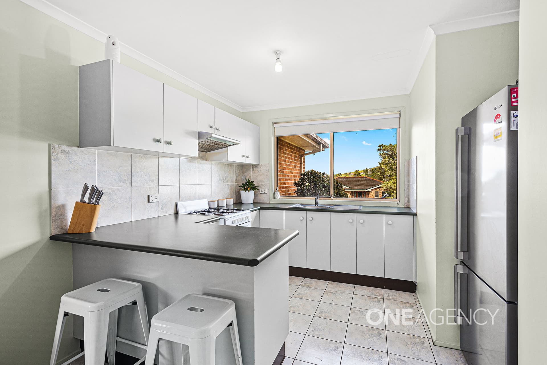 122 Burdekin Drive, Albion Park, Albion Park - Thumbnail 2