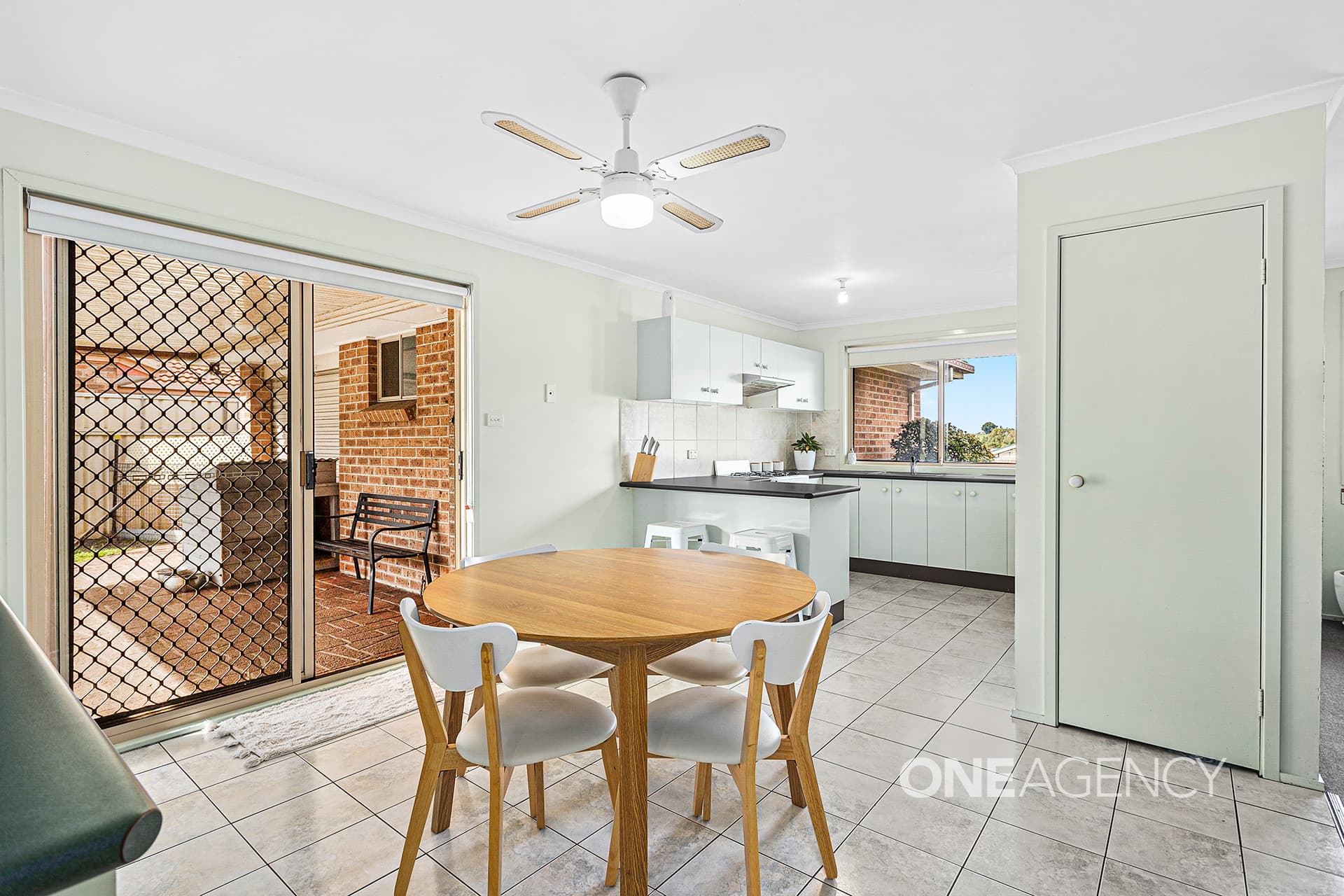 122 Burdekin Drive, Albion Park, Albion Park - Thumbnail 3