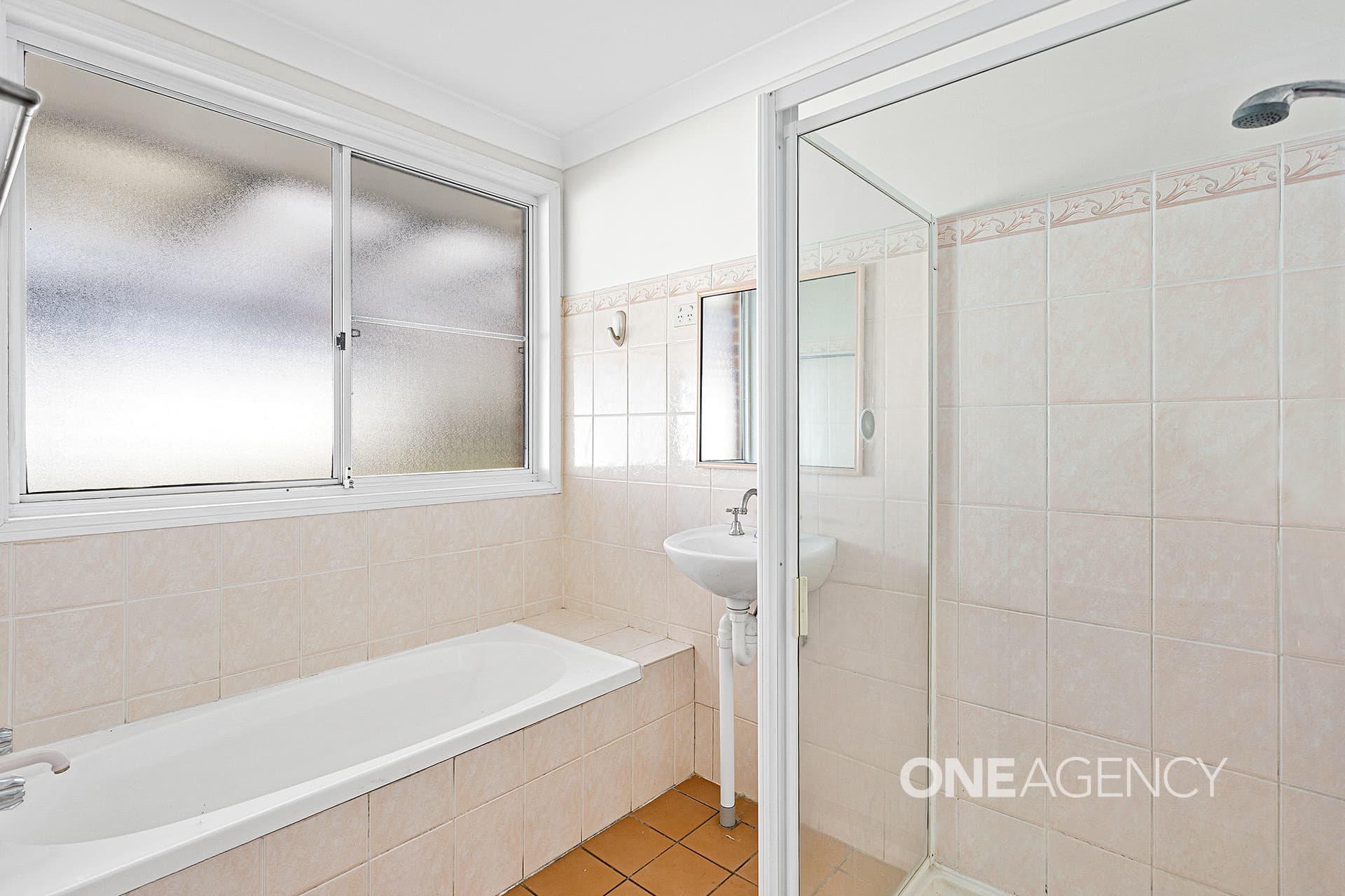 7 Golden Grove, Albion Park, Albion Park - Thumbnail 4
