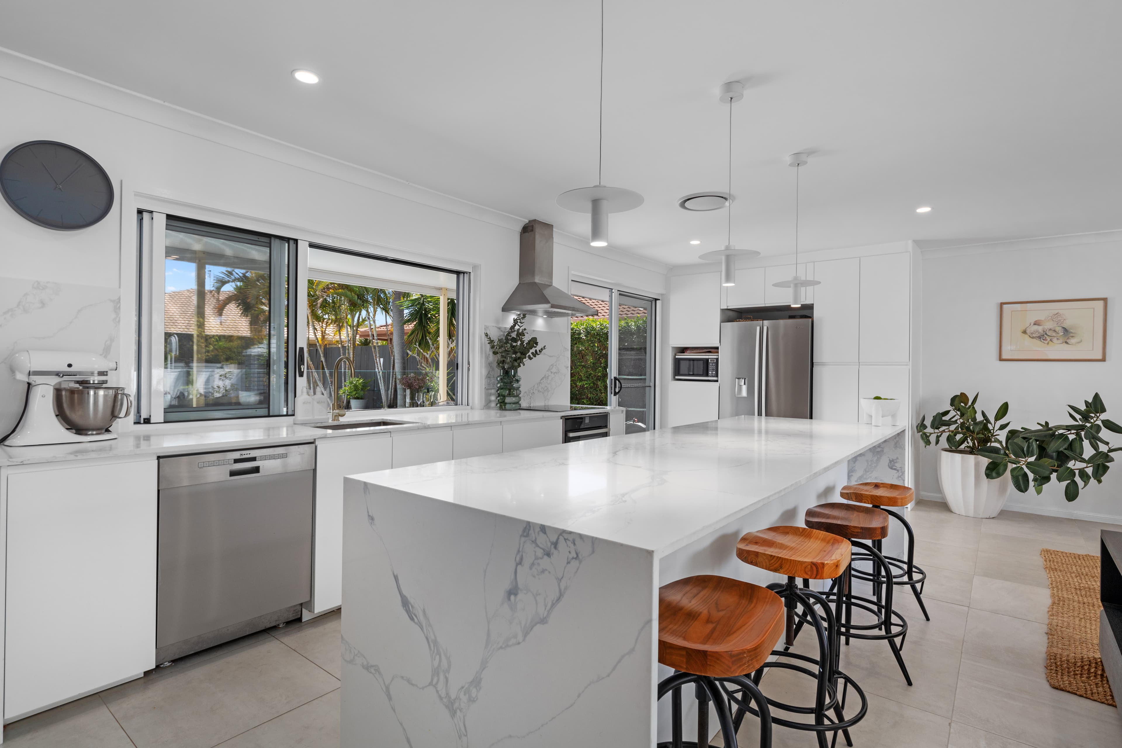73 Honeyeater Drive, Burleigh Waters, Burleigh Waters - Thumbnail 3