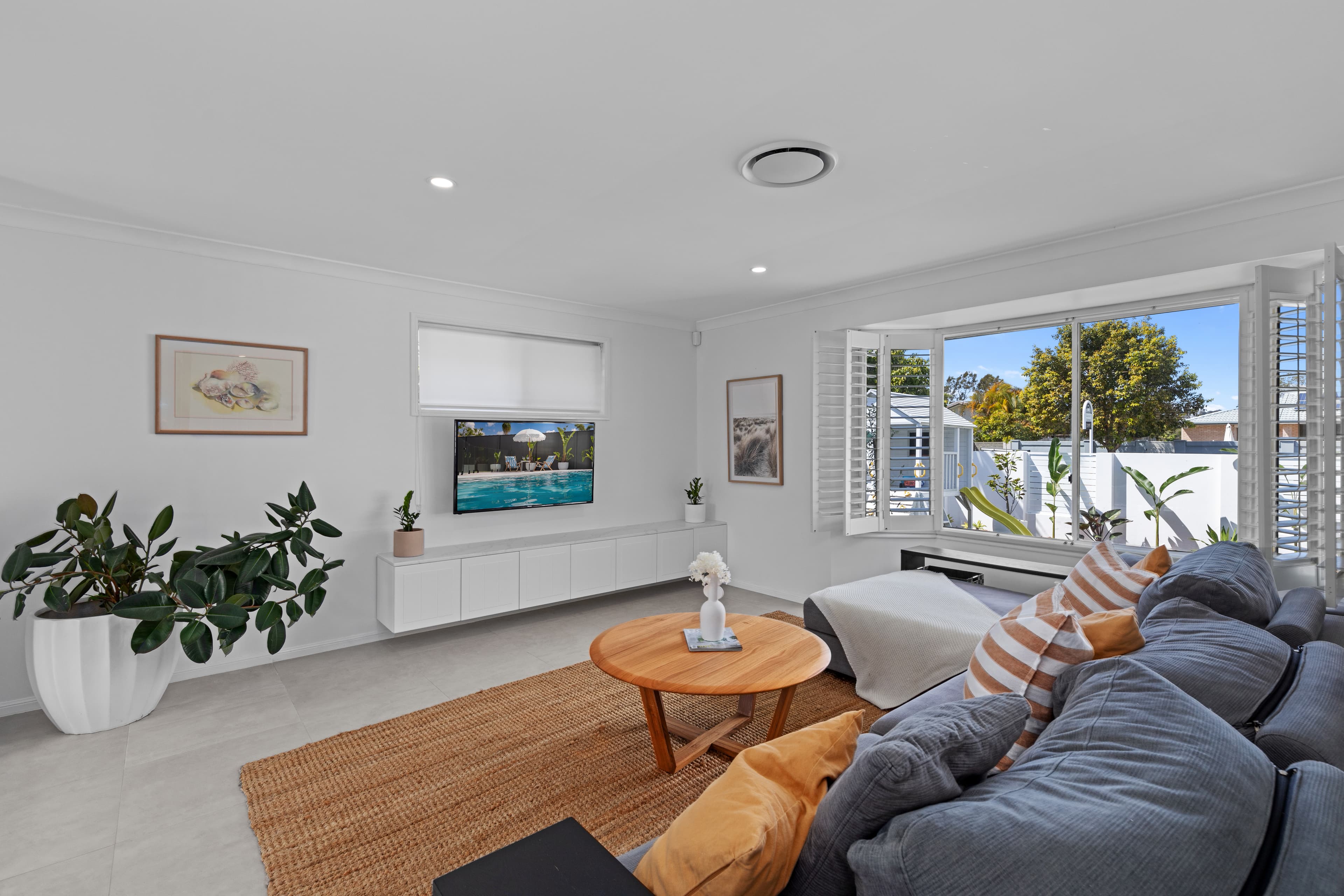73 Honeyeater Drive, Burleigh Waters, Burleigh Waters - Thumbnail 4