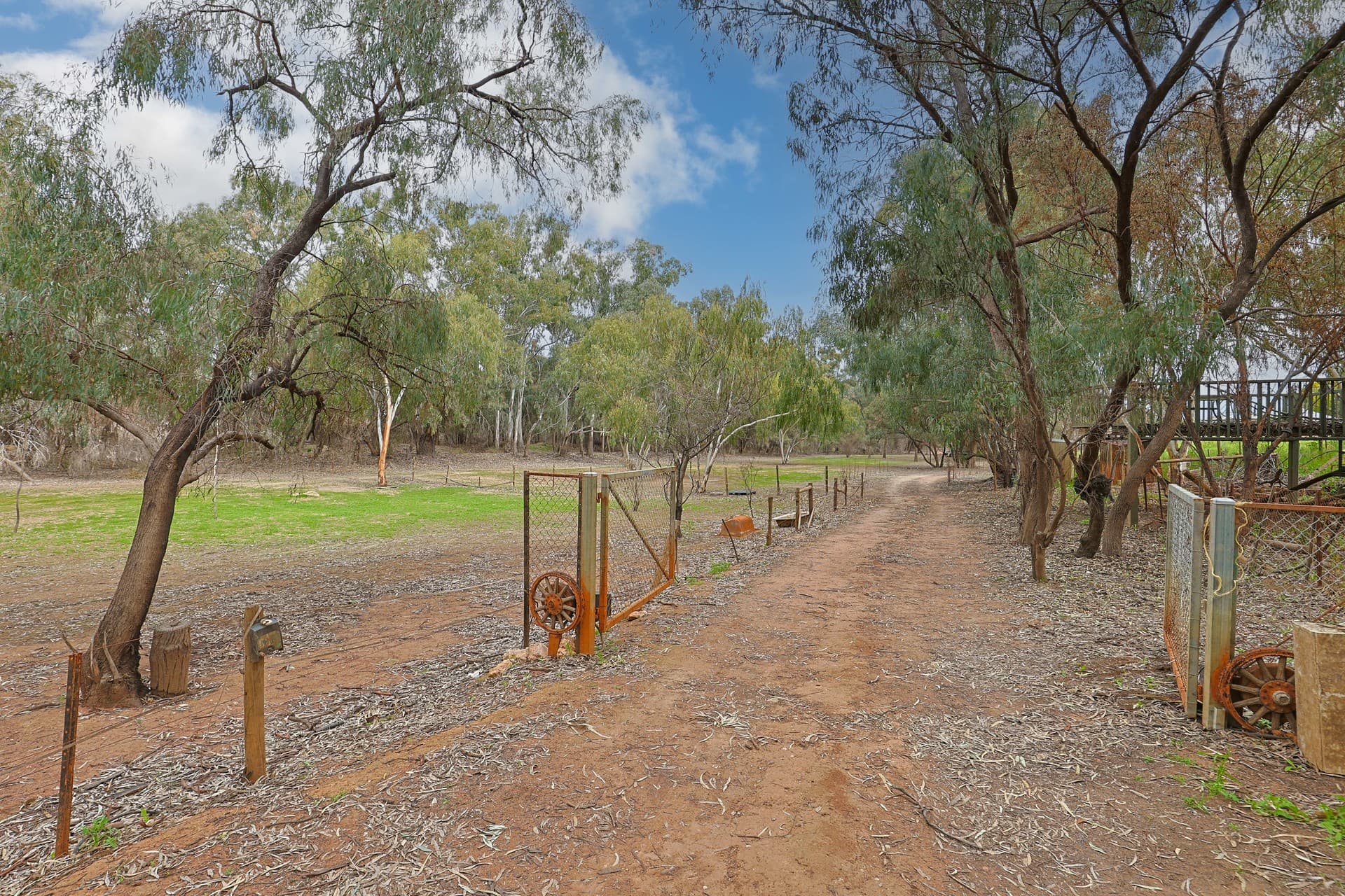 Billabong Road, Nichols Point, Nichols Point - Thumbnail 3