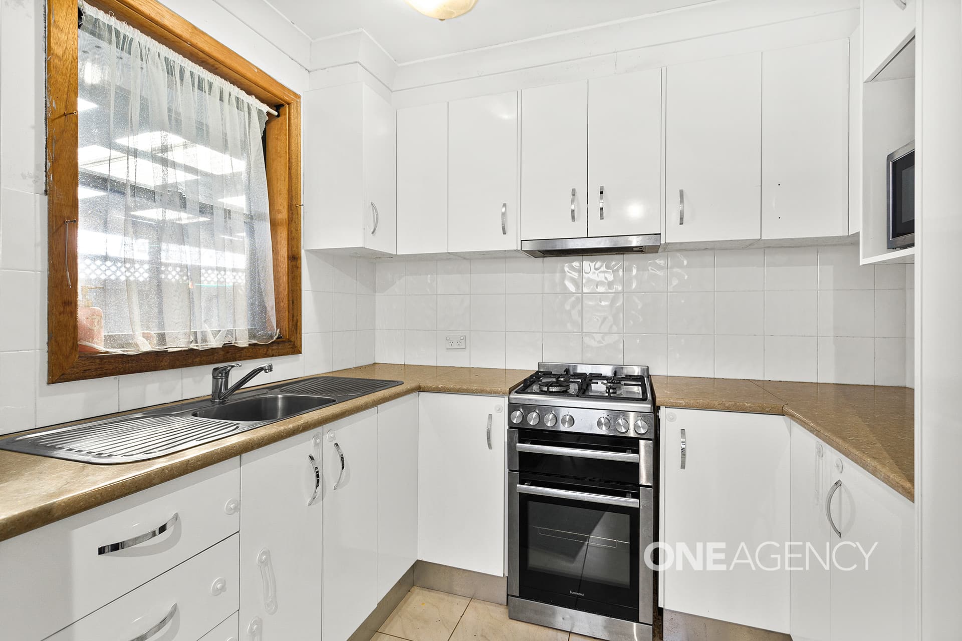 11 Gilba Road, Koonawarra, Koonawarra - Thumbnail 2
