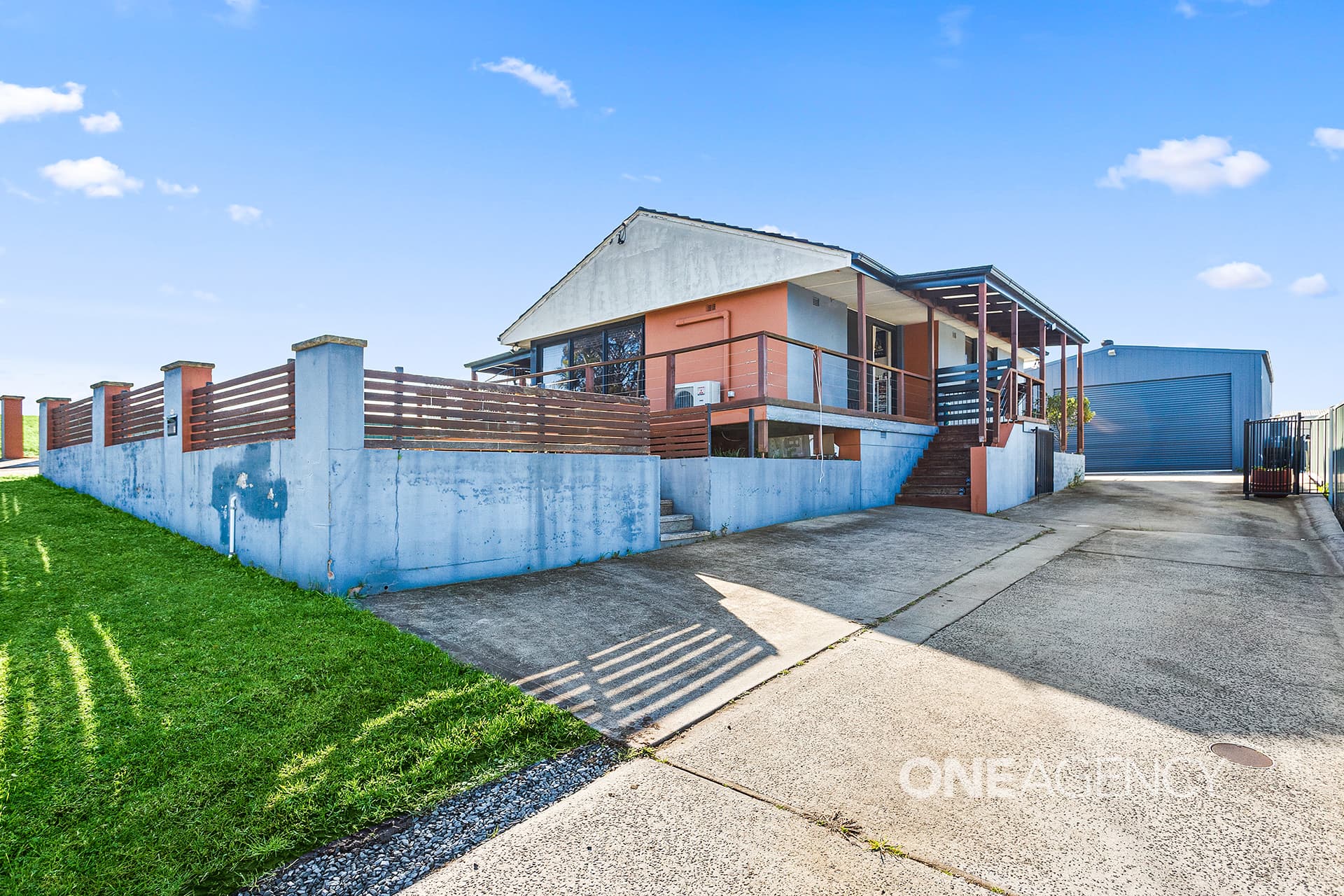 11 Gilba Road, Koonawarra, Koonawarra - Image 1
