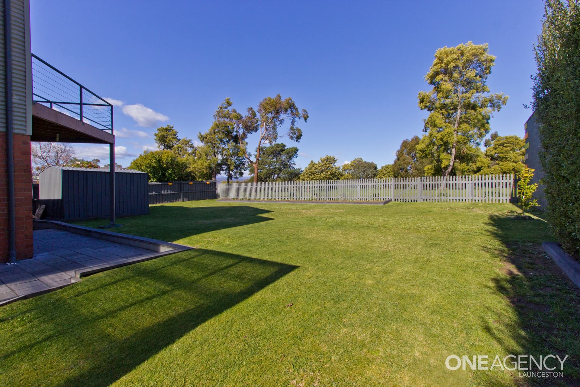42 Fairway Crescent, Riverside, Riverside - Thumbnail 7