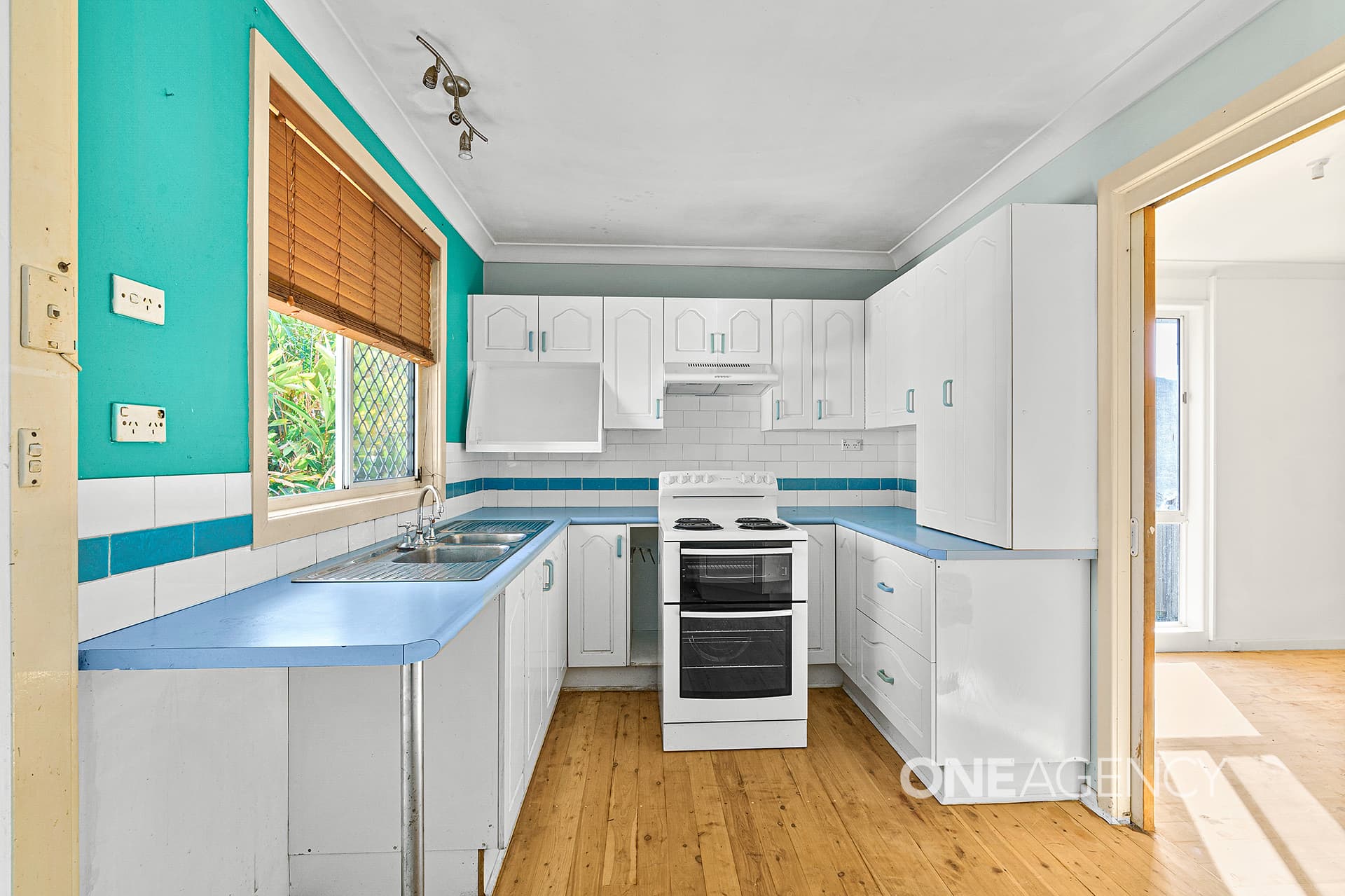 74 Sampson Crescent, Bomaderry, Bomaderry - Thumbnail 2