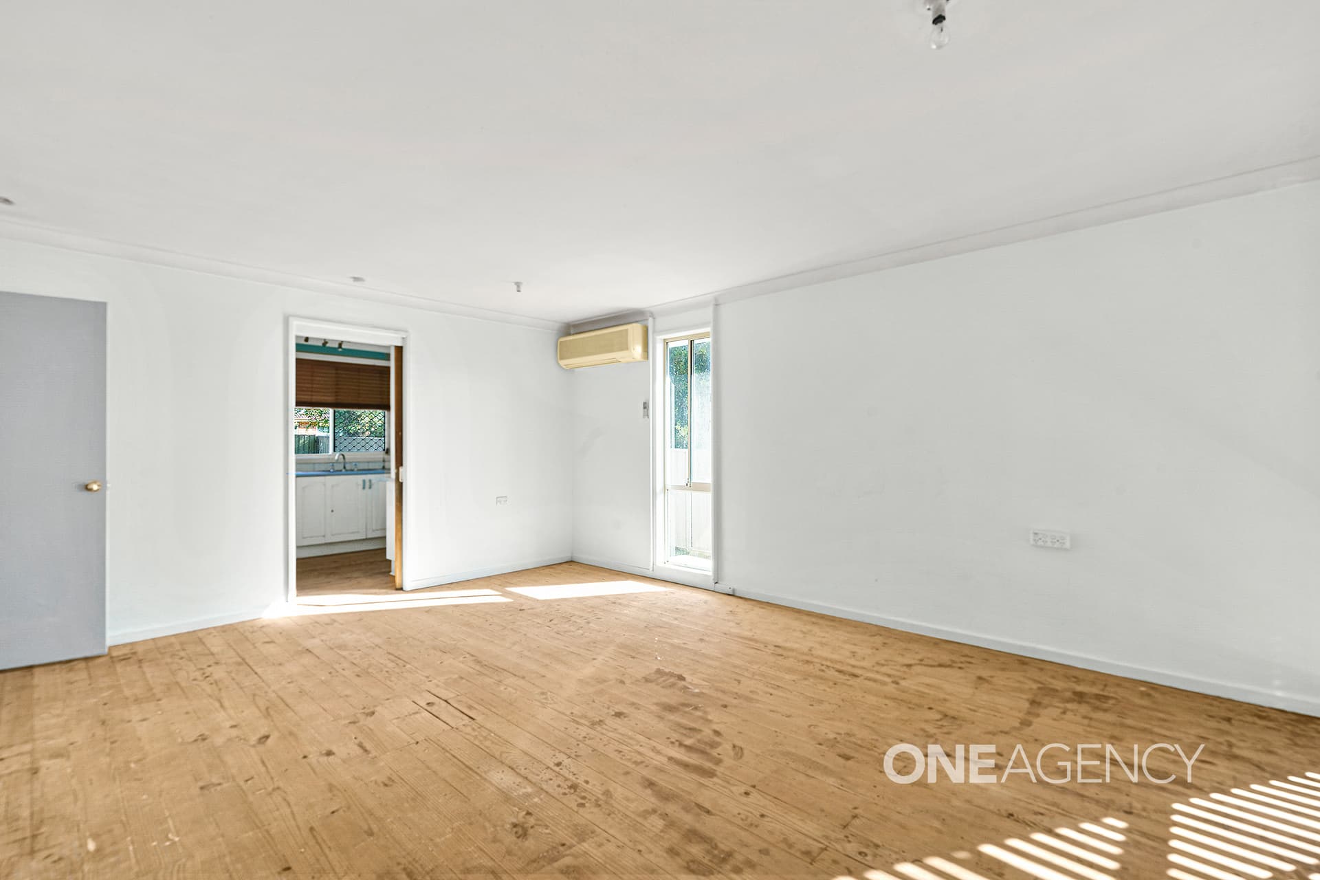 74 Sampson Crescent, Bomaderry, Bomaderry - Thumbnail 4