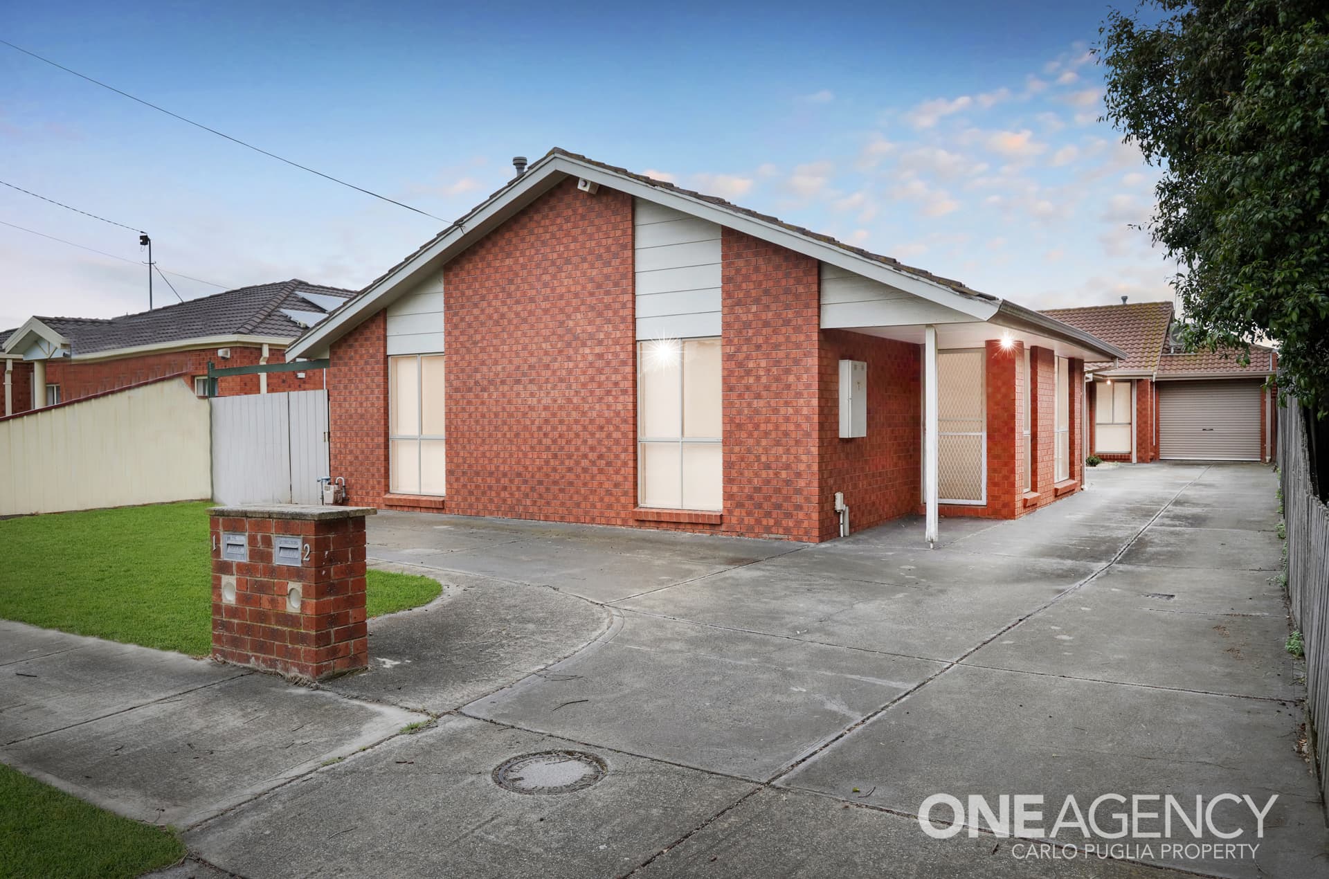 1 & 2/13 Doherty Street, Deer Park, Deer Park - Thumbnail 2
