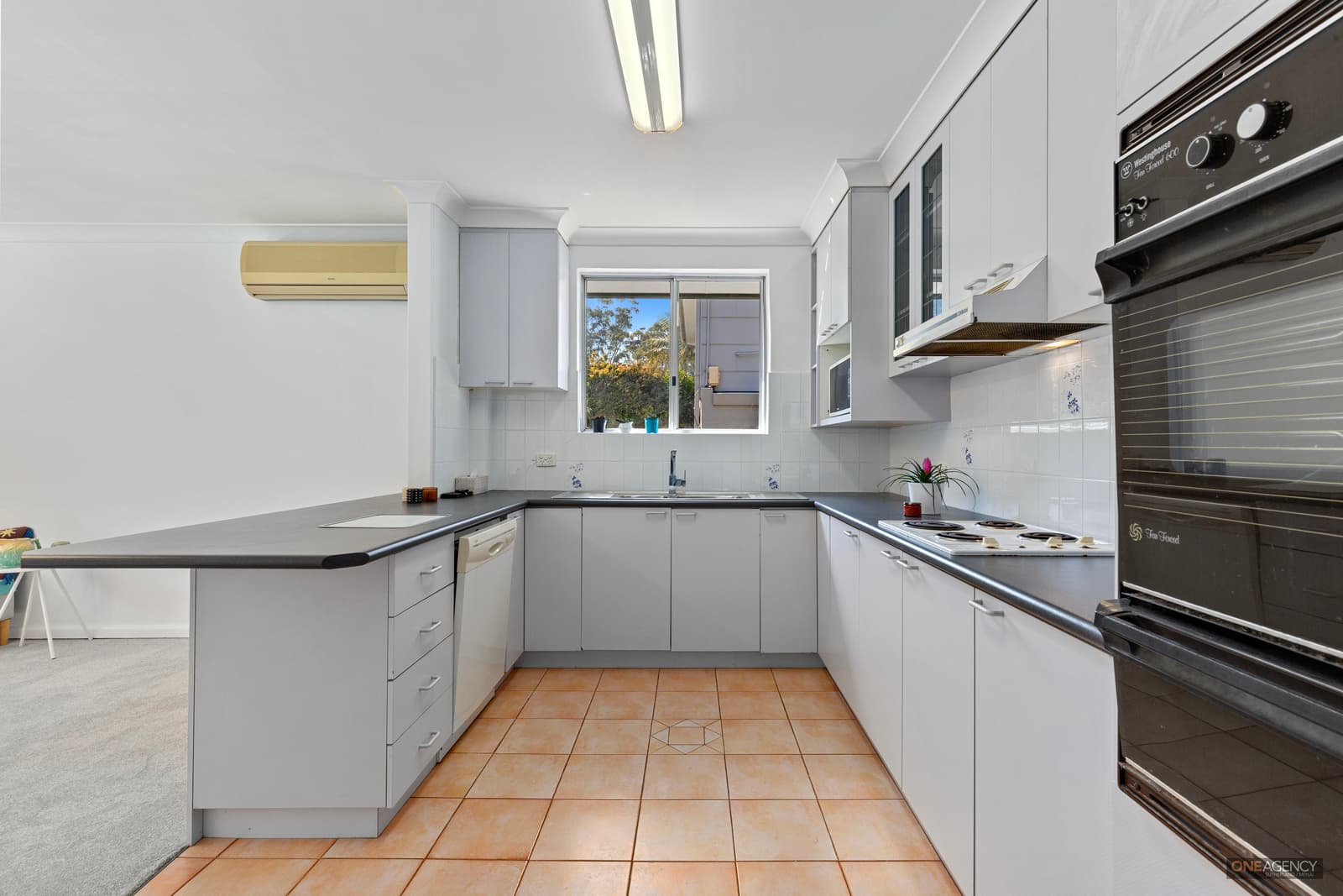 12 Kingsbury Place, Jannali, Jannali - Thumbnail 5