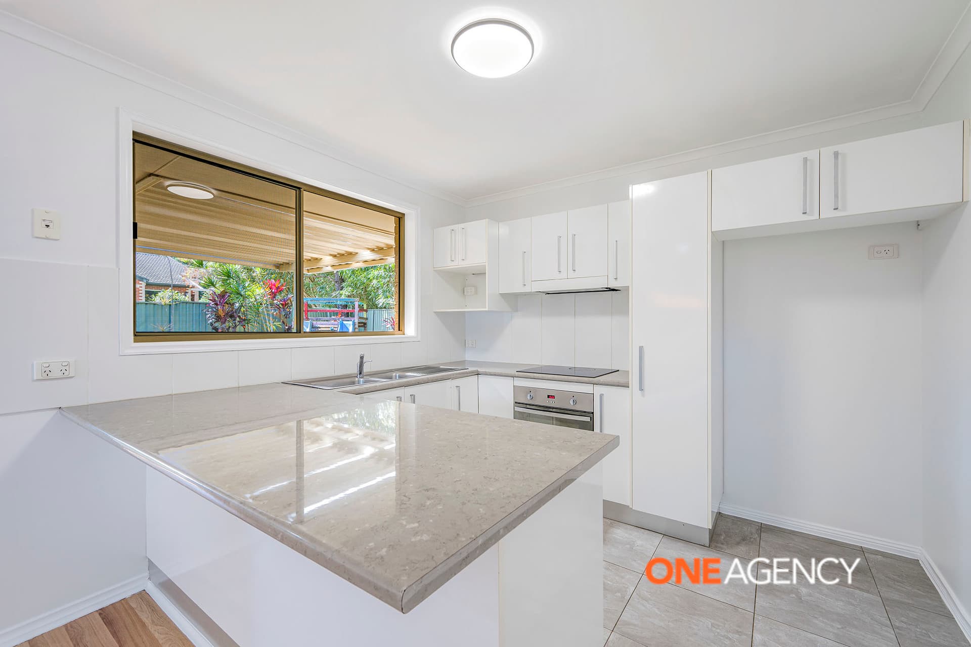 11 Locksley Place, Port Macquarie, Port Macquarie - Thumbnail 3