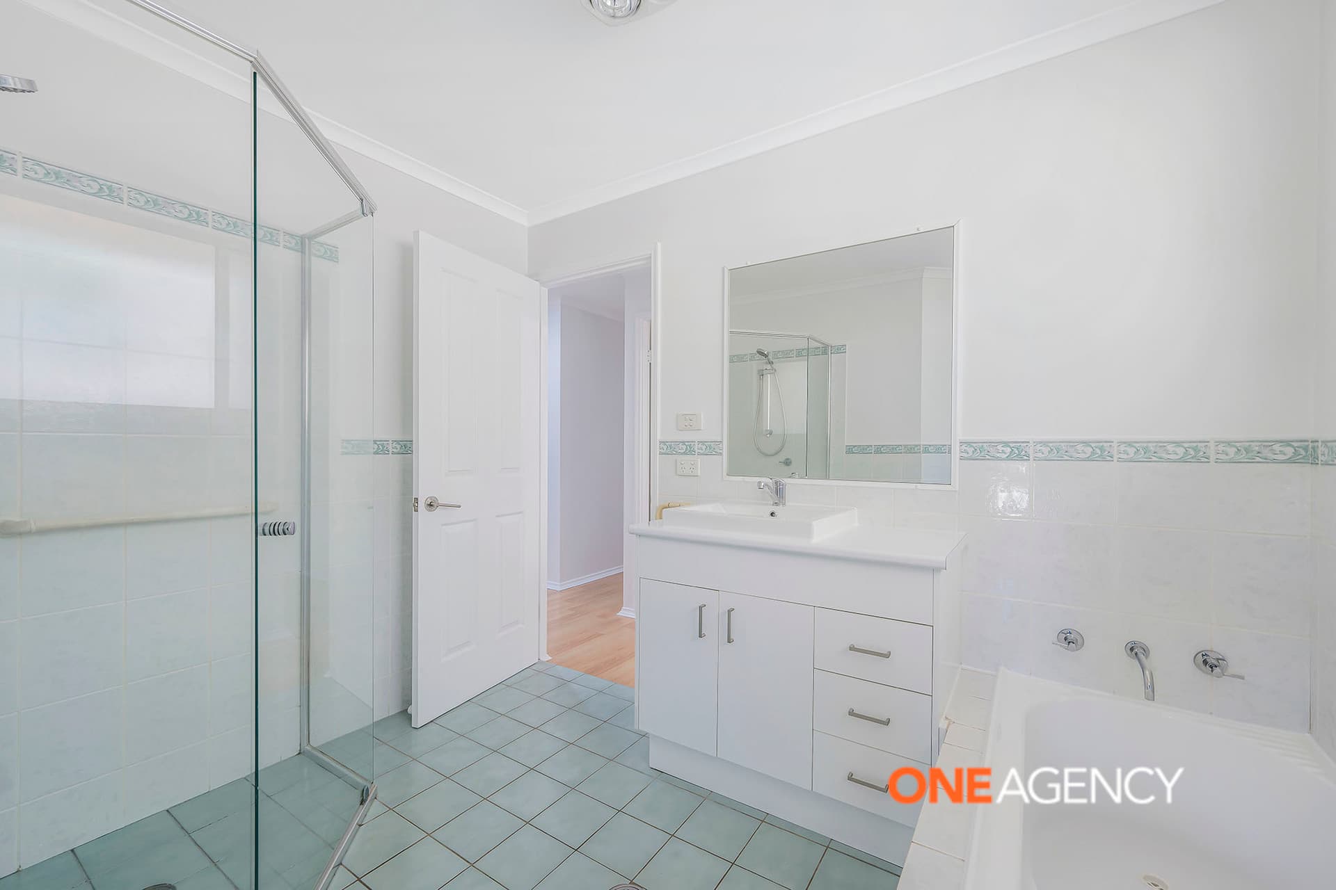 11 Locksley Place, Port Macquarie, Port Macquarie - Thumbnail 4
