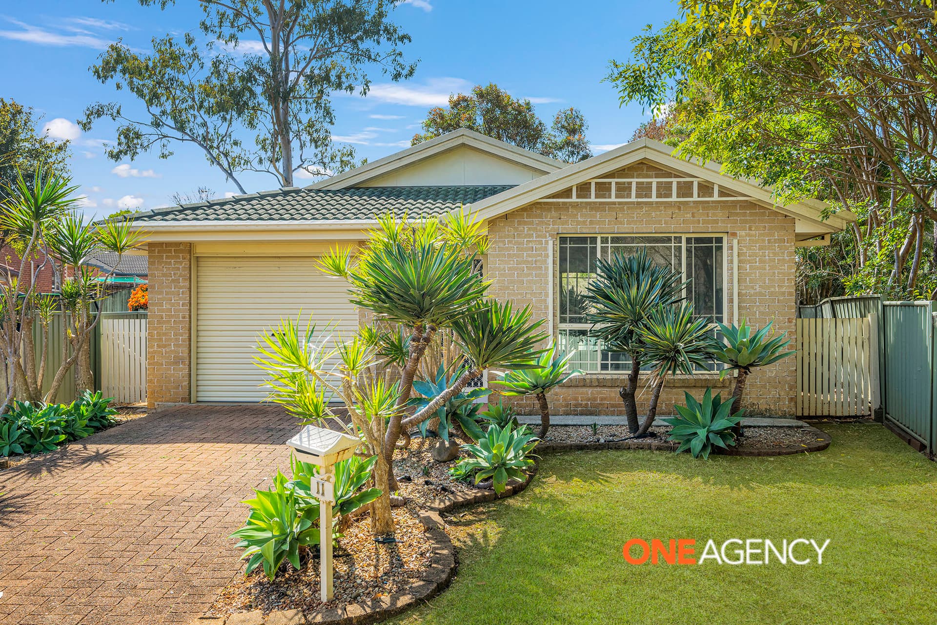 11 Locksley Place, Port Macquarie, Port Macquarie - Image 1