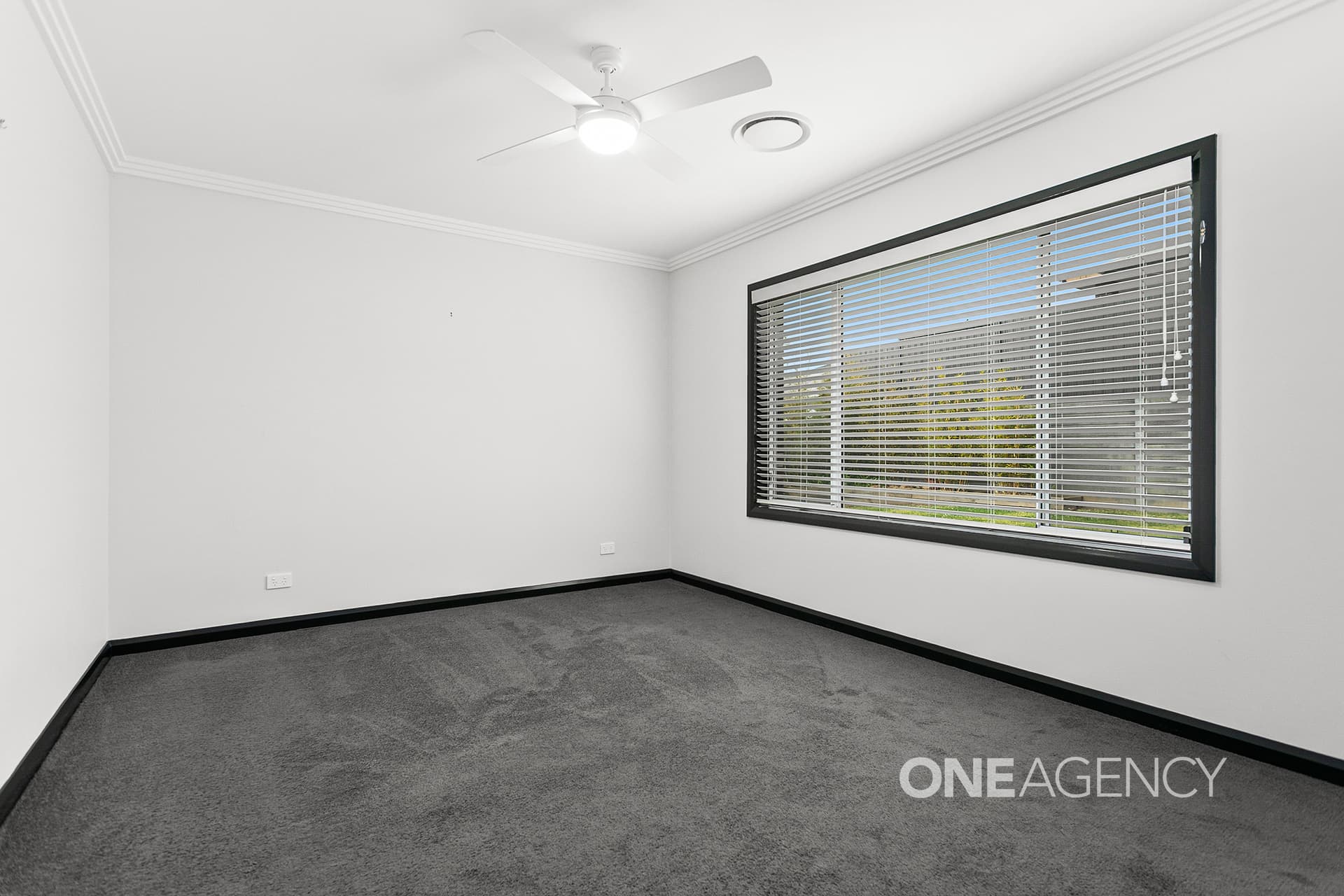 3 Oak Farm Road, Calderwood, Calderwood - Thumbnail 6