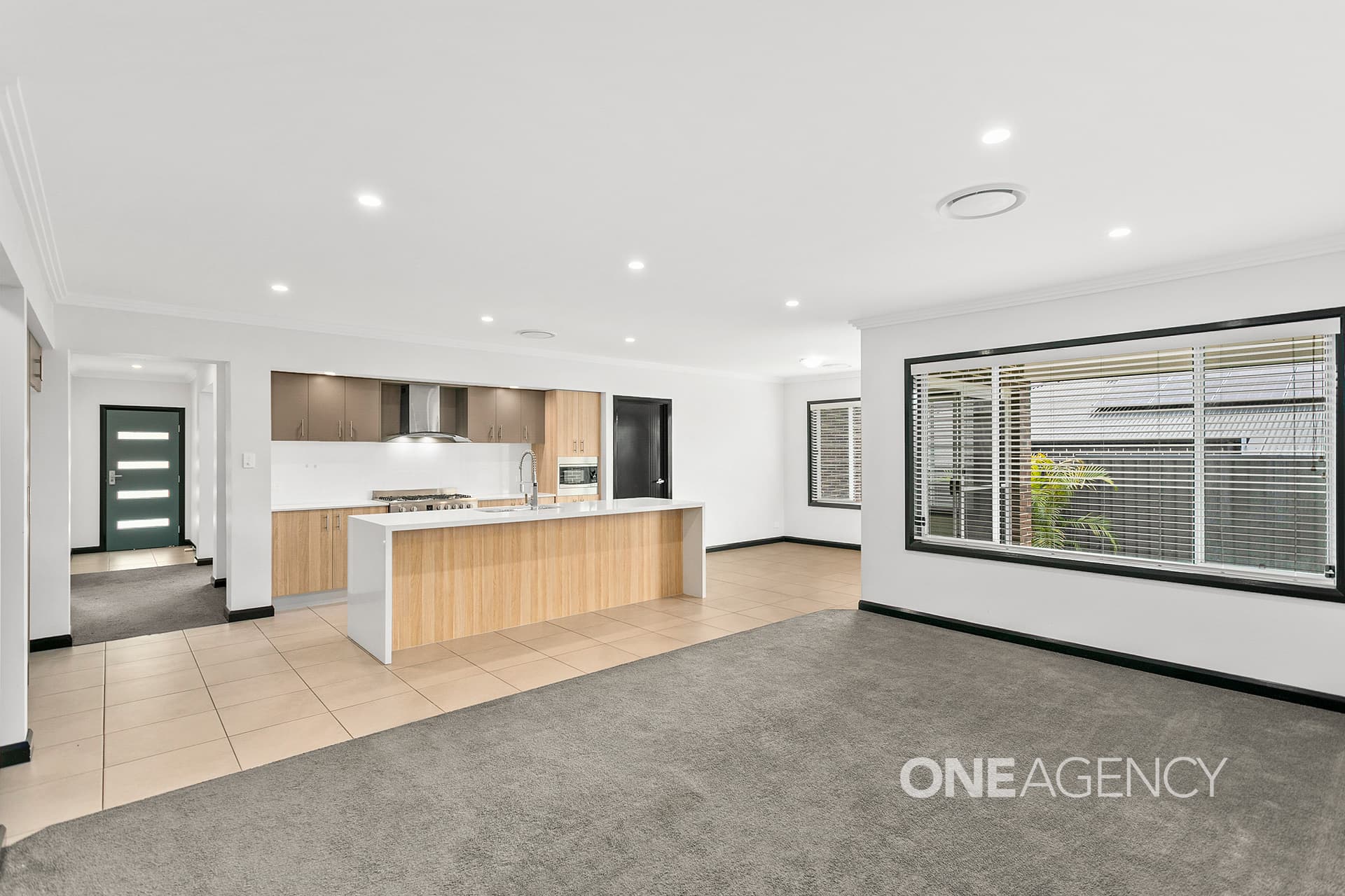 3 Oak Farm Road, Calderwood, Calderwood - Thumbnail 7