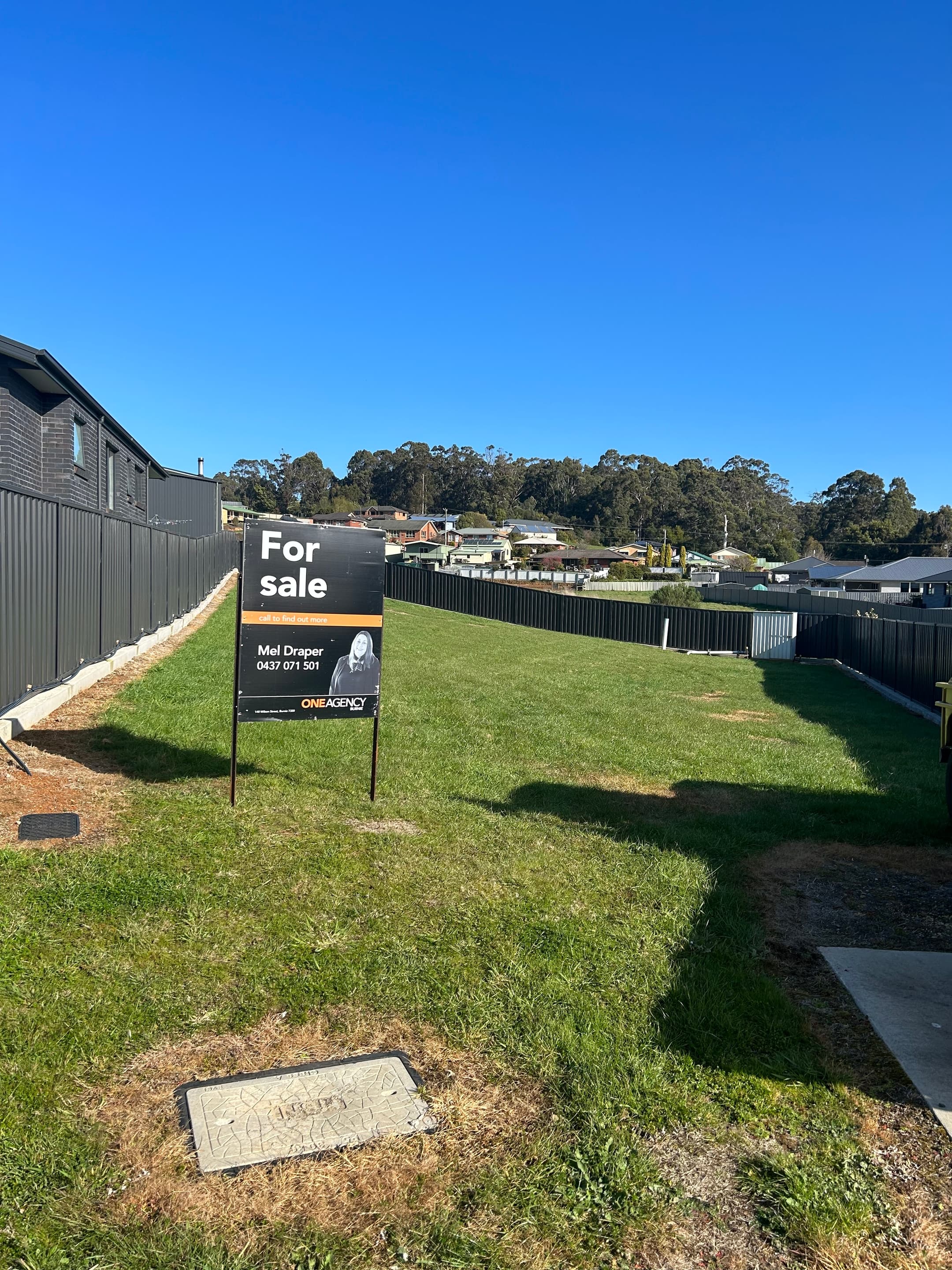 6 Emerald Court, Park Grove, Park Grove - Thumbnail 3