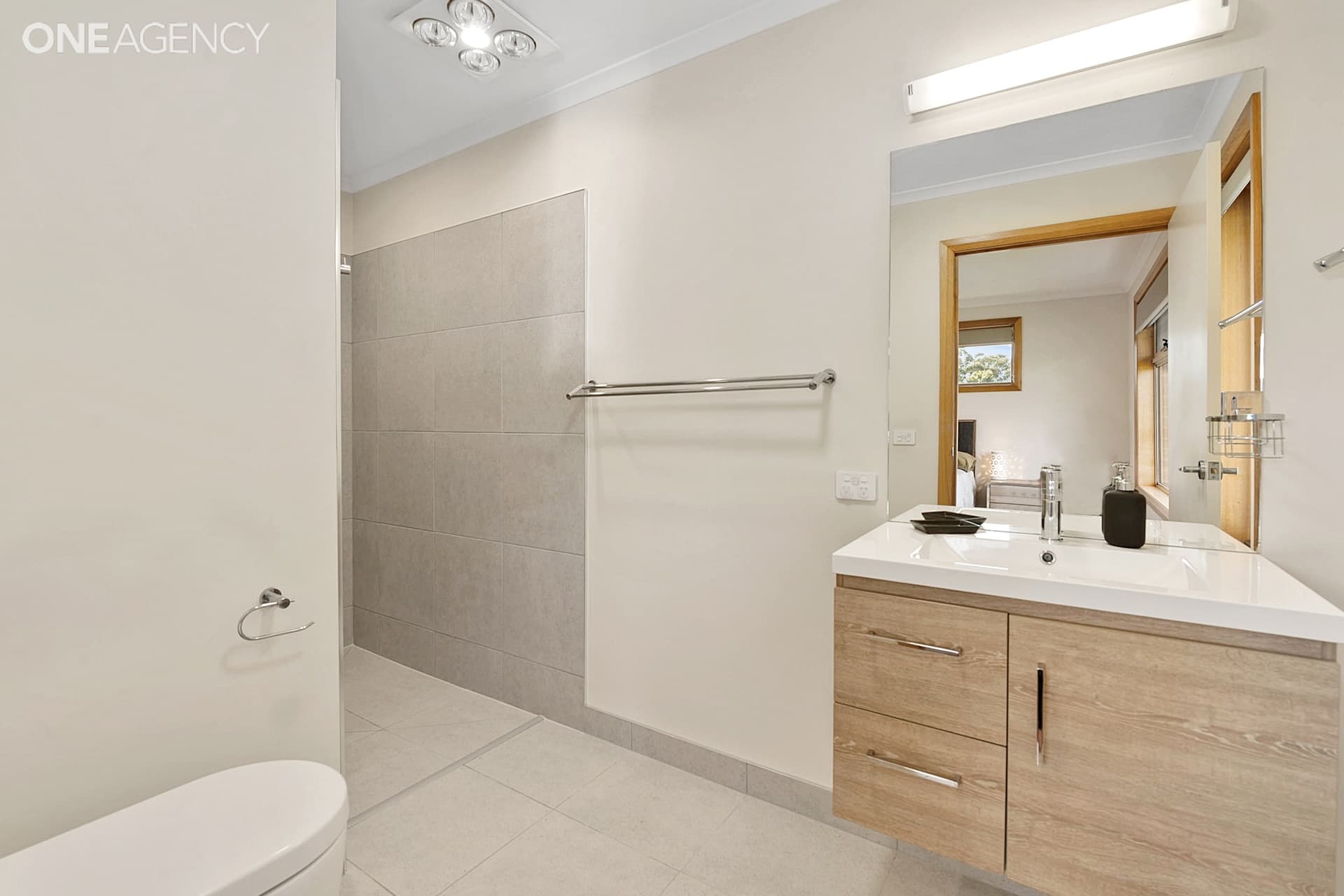 12 Spring Grove, Latrobe, Latrobe - Thumbnail 6