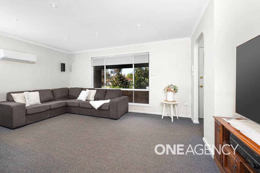 40 NARETHA Street, Glenfield Park, Glenfield Park - Thumbnail 2