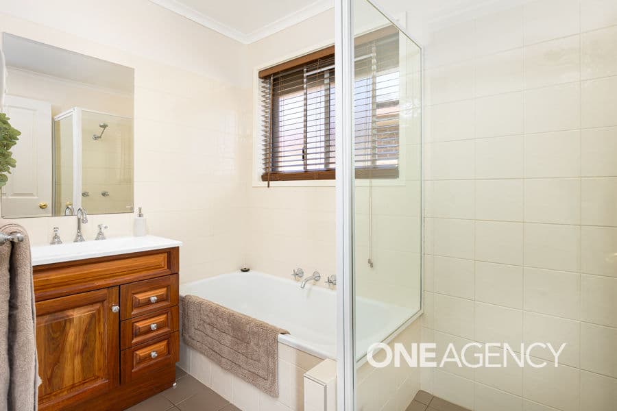 40 NARETHA Street, Glenfield Park, Glenfield Park - Thumbnail 7