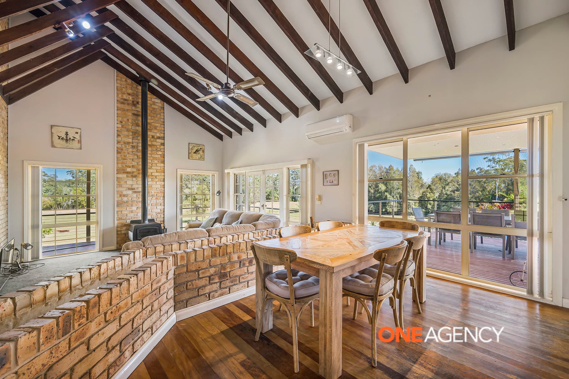 326 Sarahs Crescent, King Creek, King Creek - Thumbnail 3