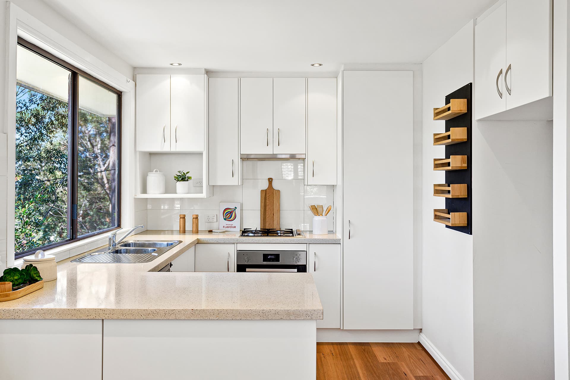 36 Armagh Parade, Thirroul, Thirroul - Thumbnail 4